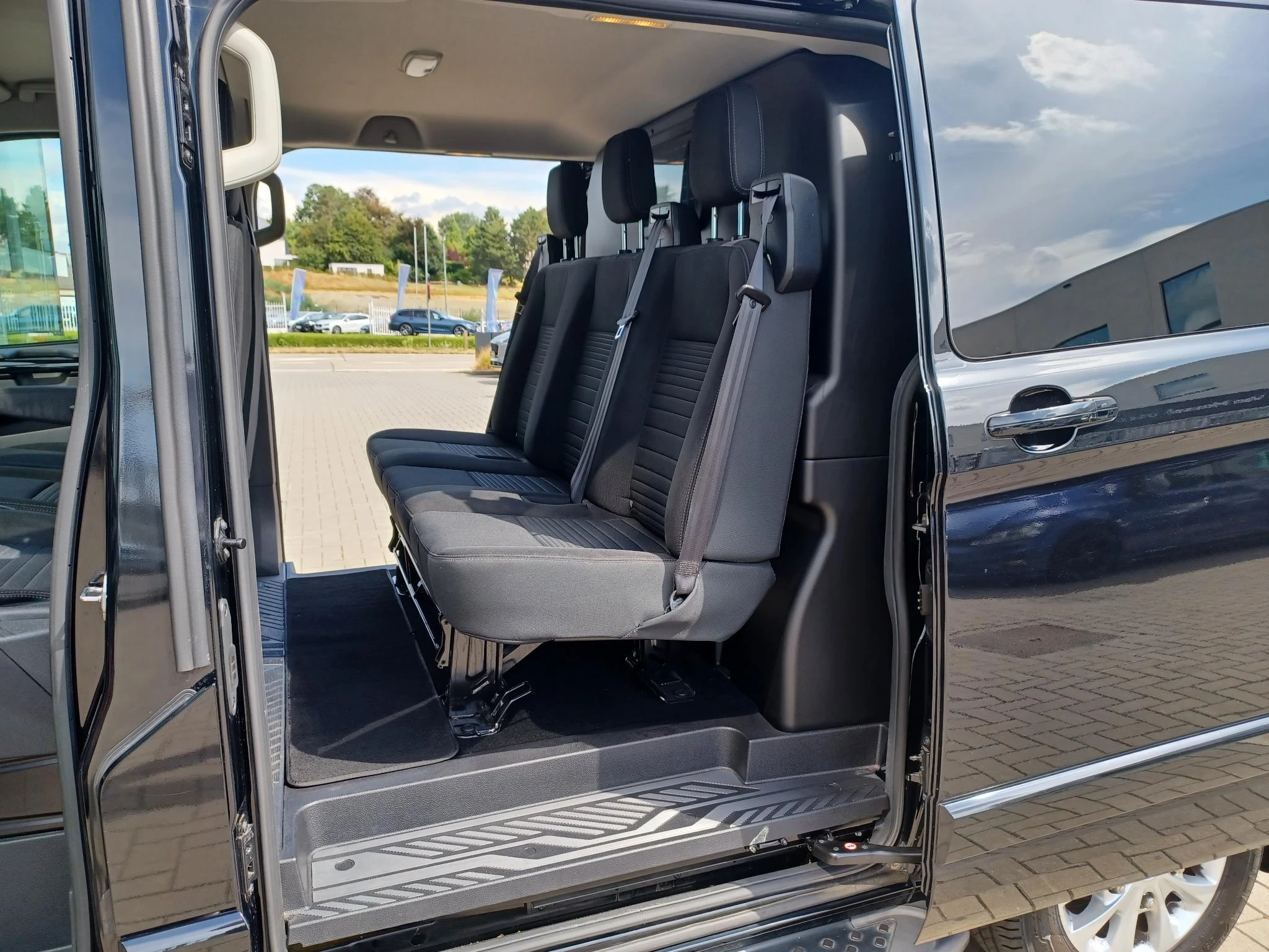 Ford-Transit Custom-image-8