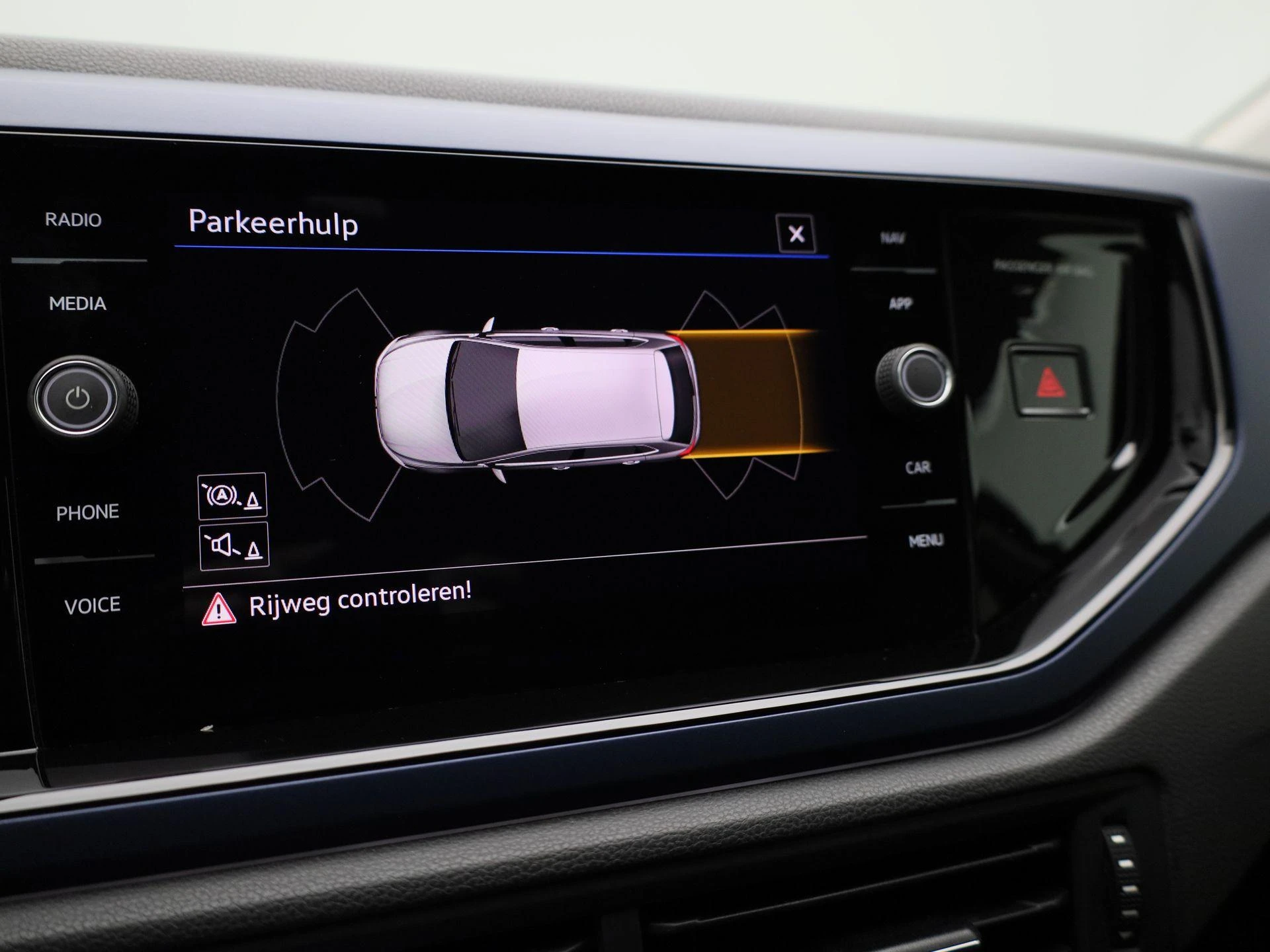 Volkswagen-Polo-image-30