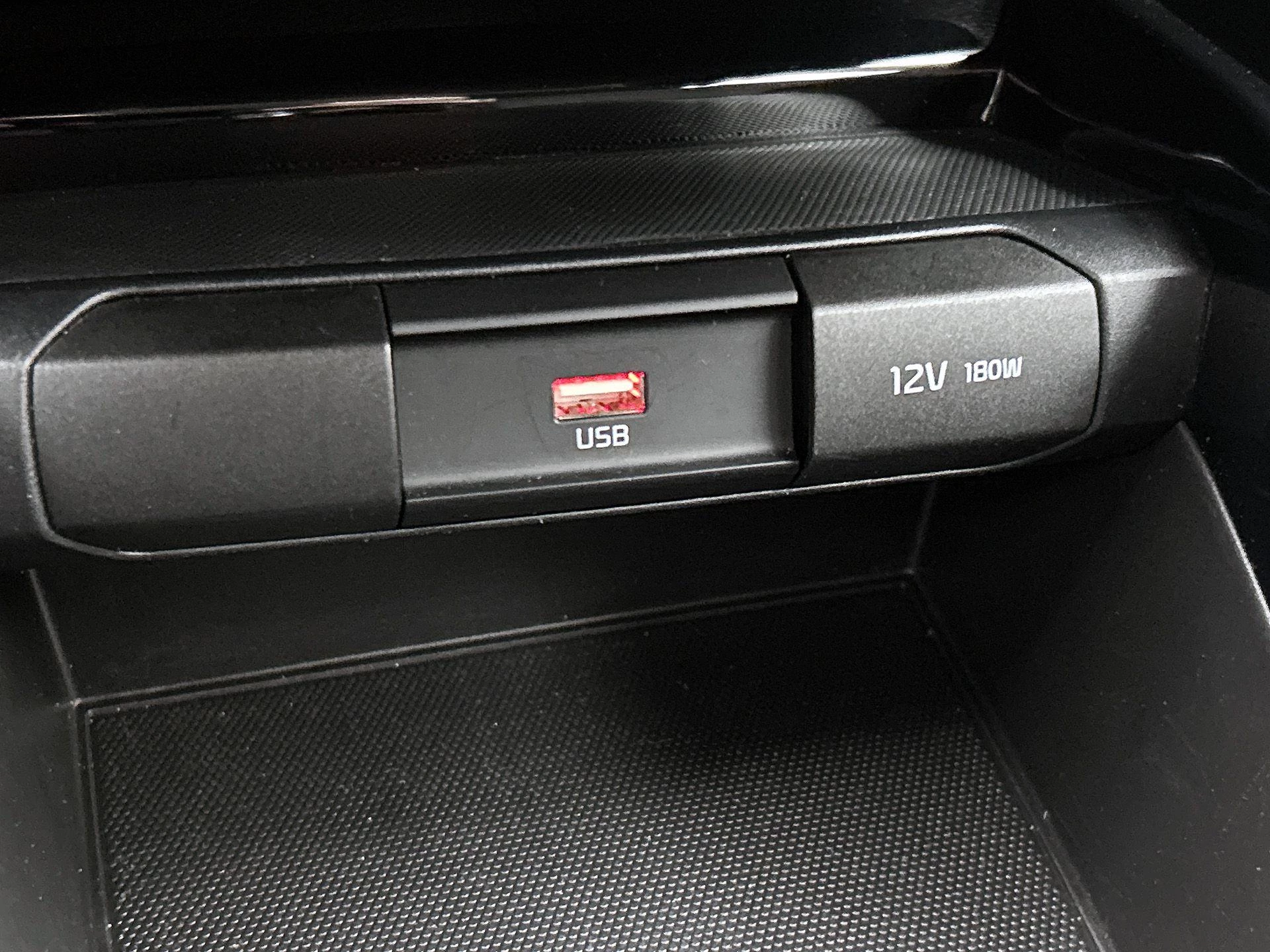 Kia-Stonic-image-24
