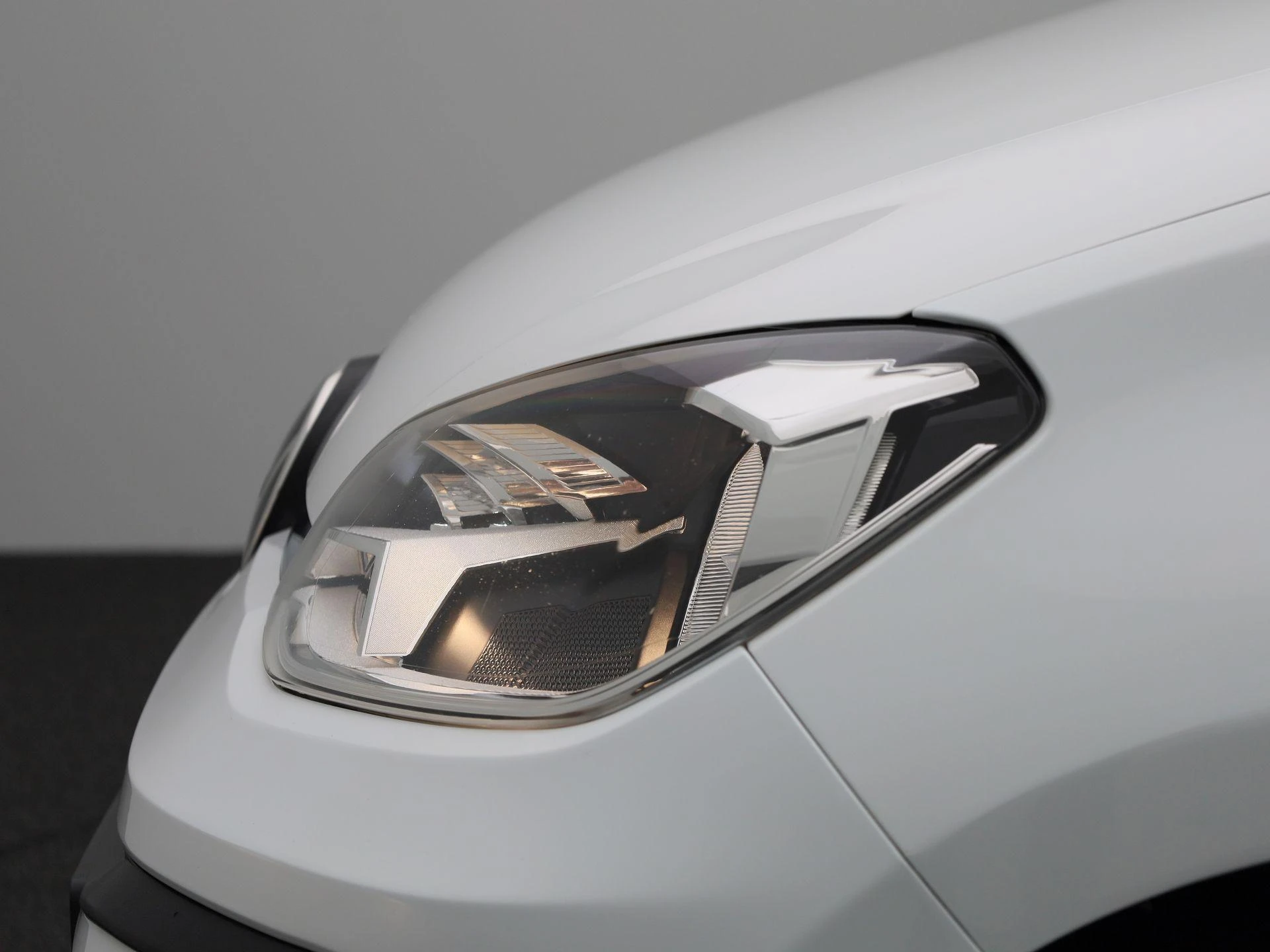 Volkswagen-up!-image-14