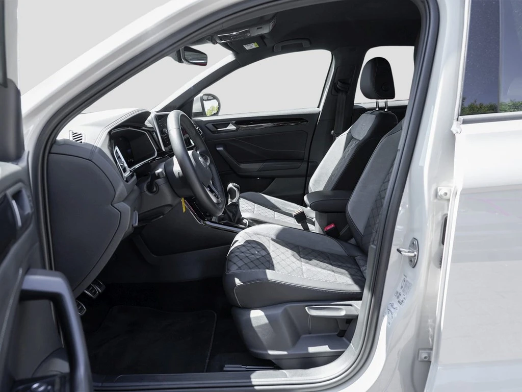 Volkswagen-T-Roc-image-6