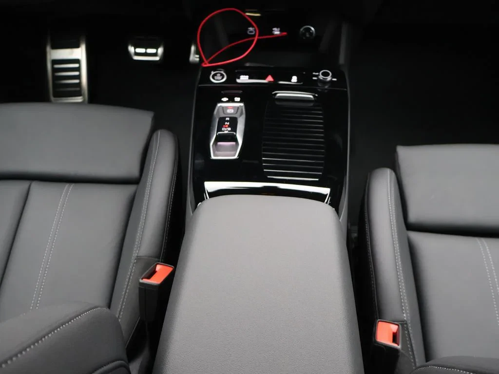 Audi-Q6 e-tron-image-15