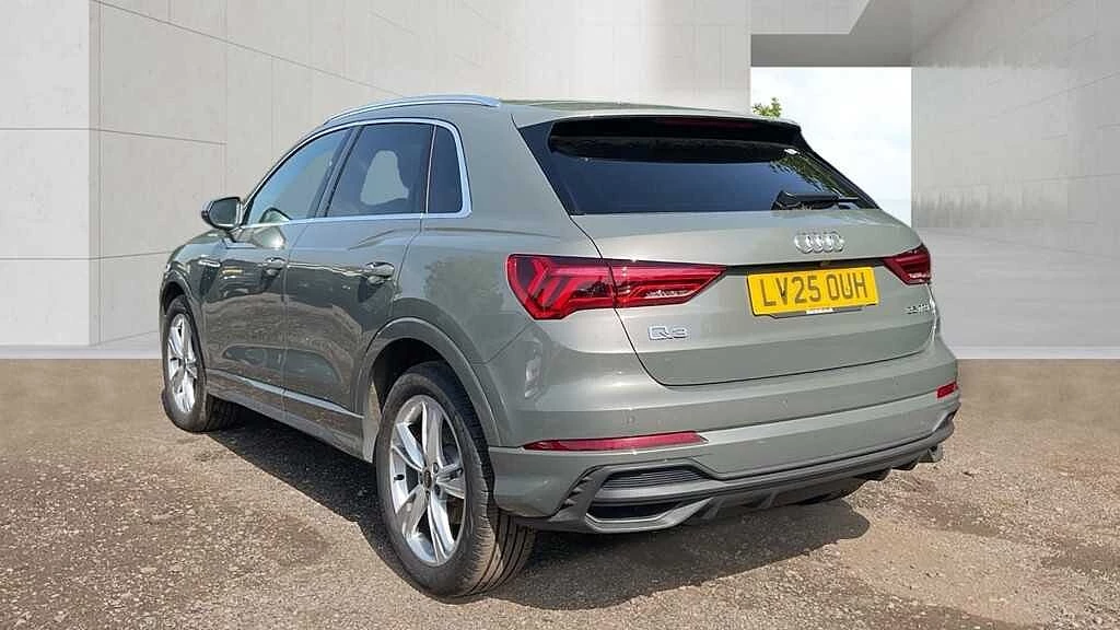 Audi-Q3-image-4