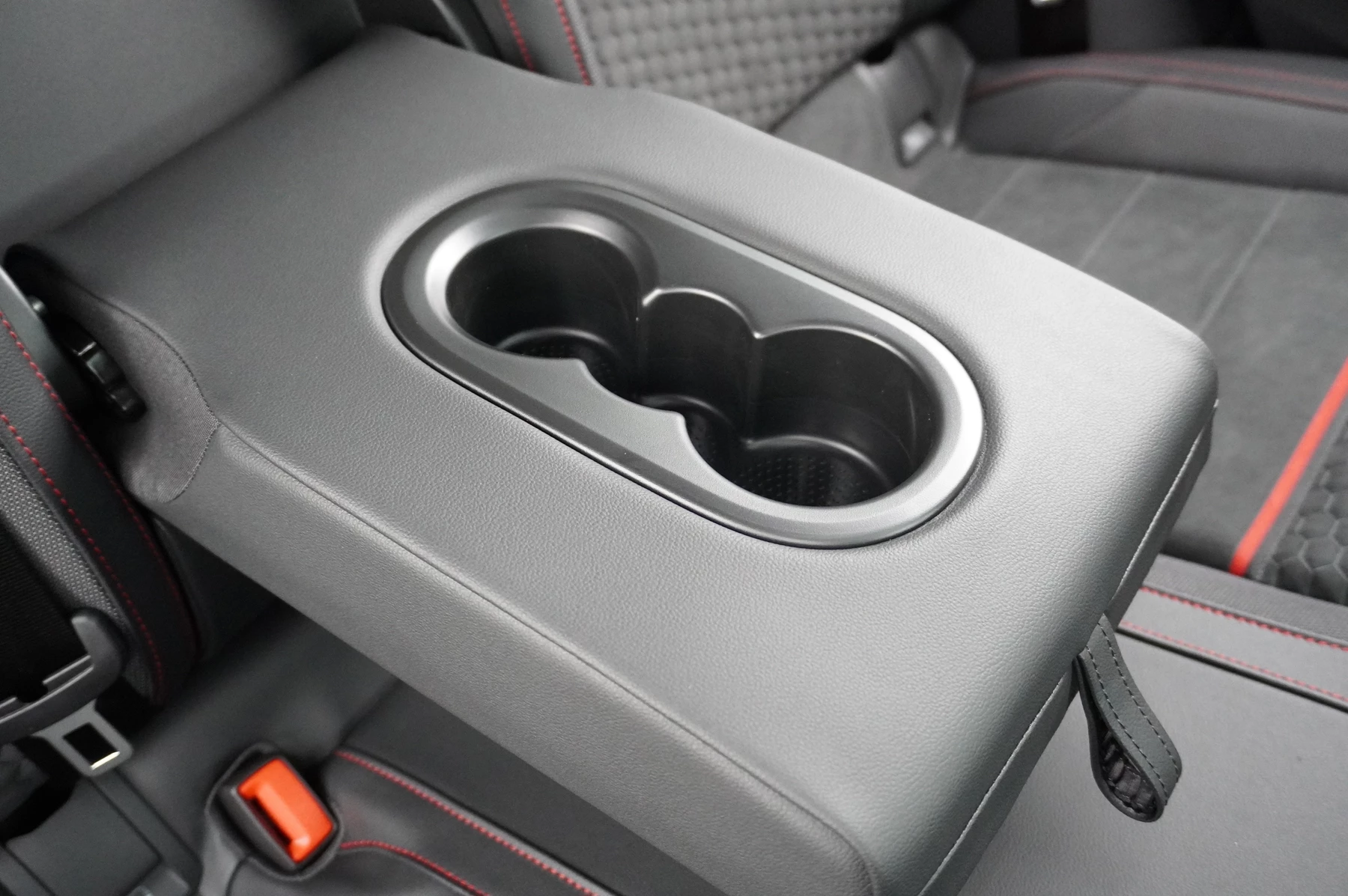 Volkswagen-Golf-image-54