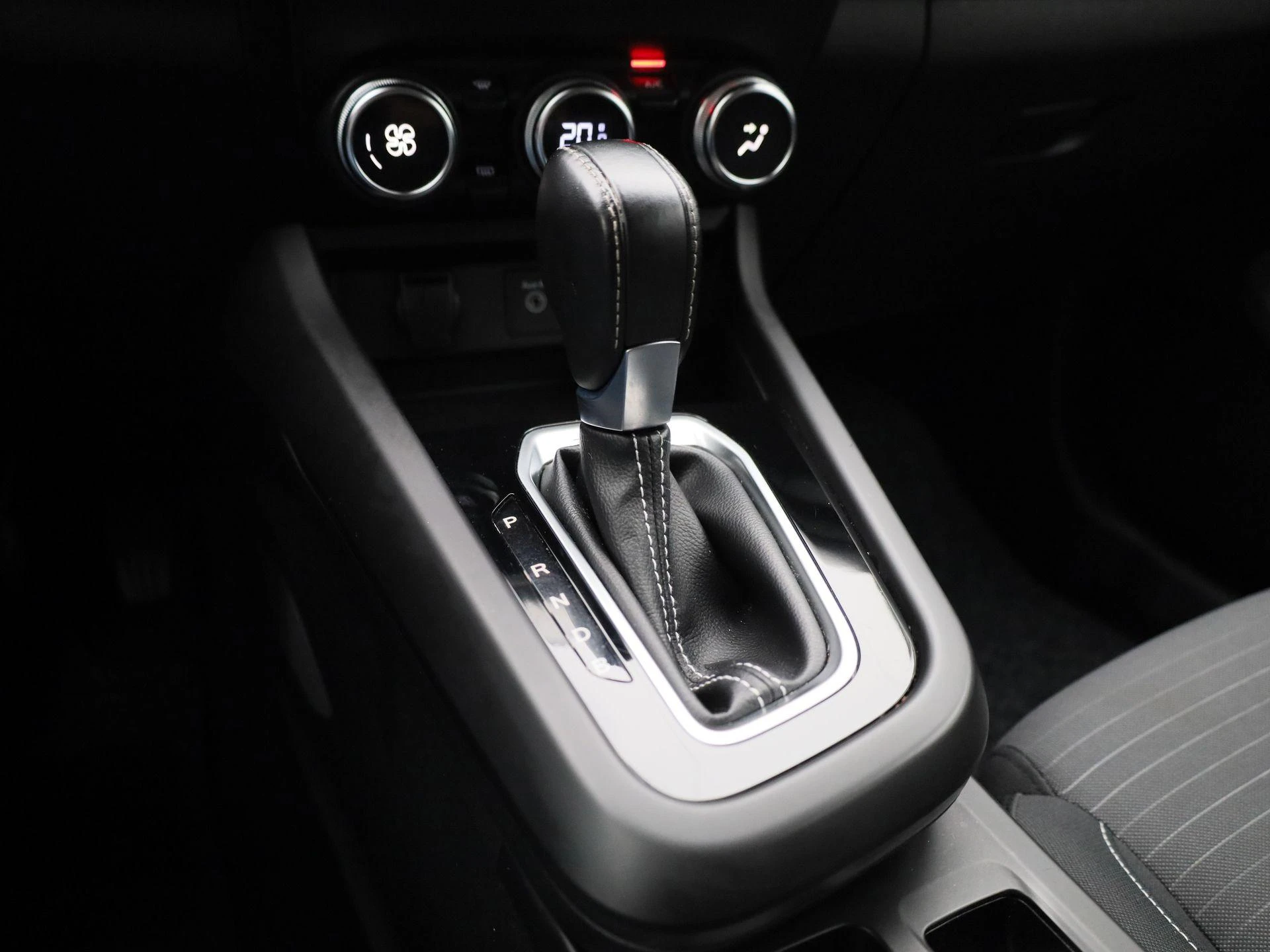Renault-Arkana-image-26