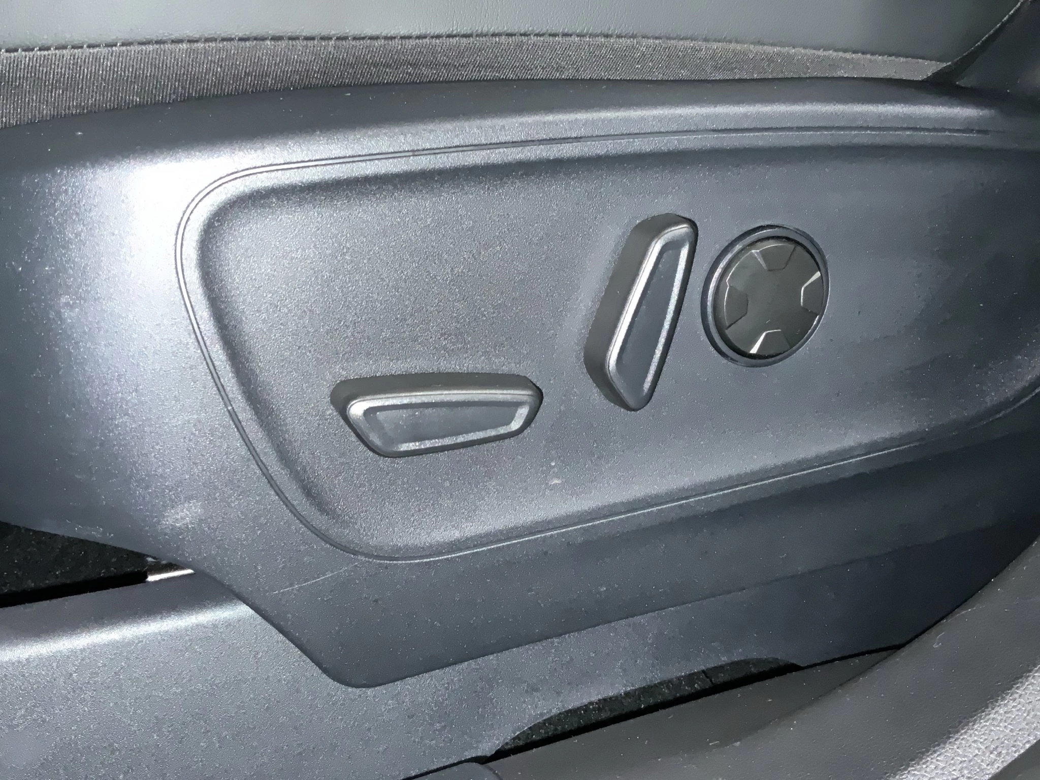 Ford Kuga ST-Line X Aut.*360GRAD*LED-MATRIX*NAVI*GRA*WINTER-PKT.