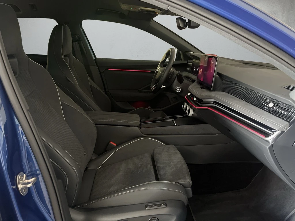 Škoda Superb Combi 1.5 TSI iV 150 kW Sportline Ahk; Canton; Infotainment Plus