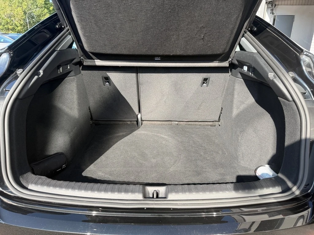 Audi Q4 Sportback e-tron 40 150 kW 40 e-tron basis