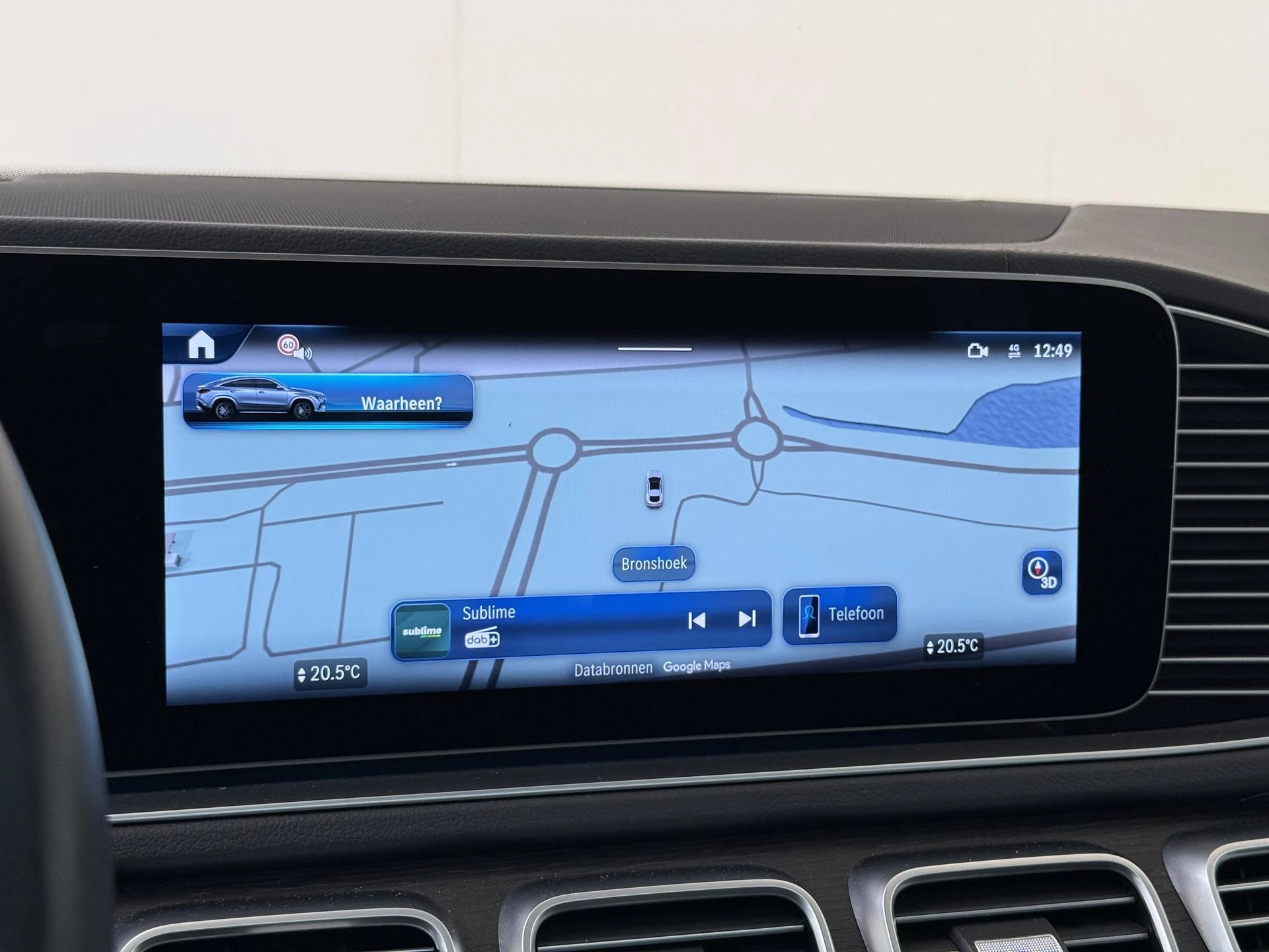 Mercedes-Benz-GLE-image-18