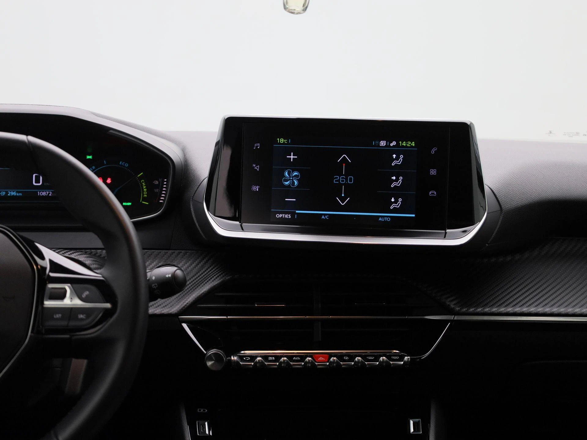 Peugeot-e-2008-image-8