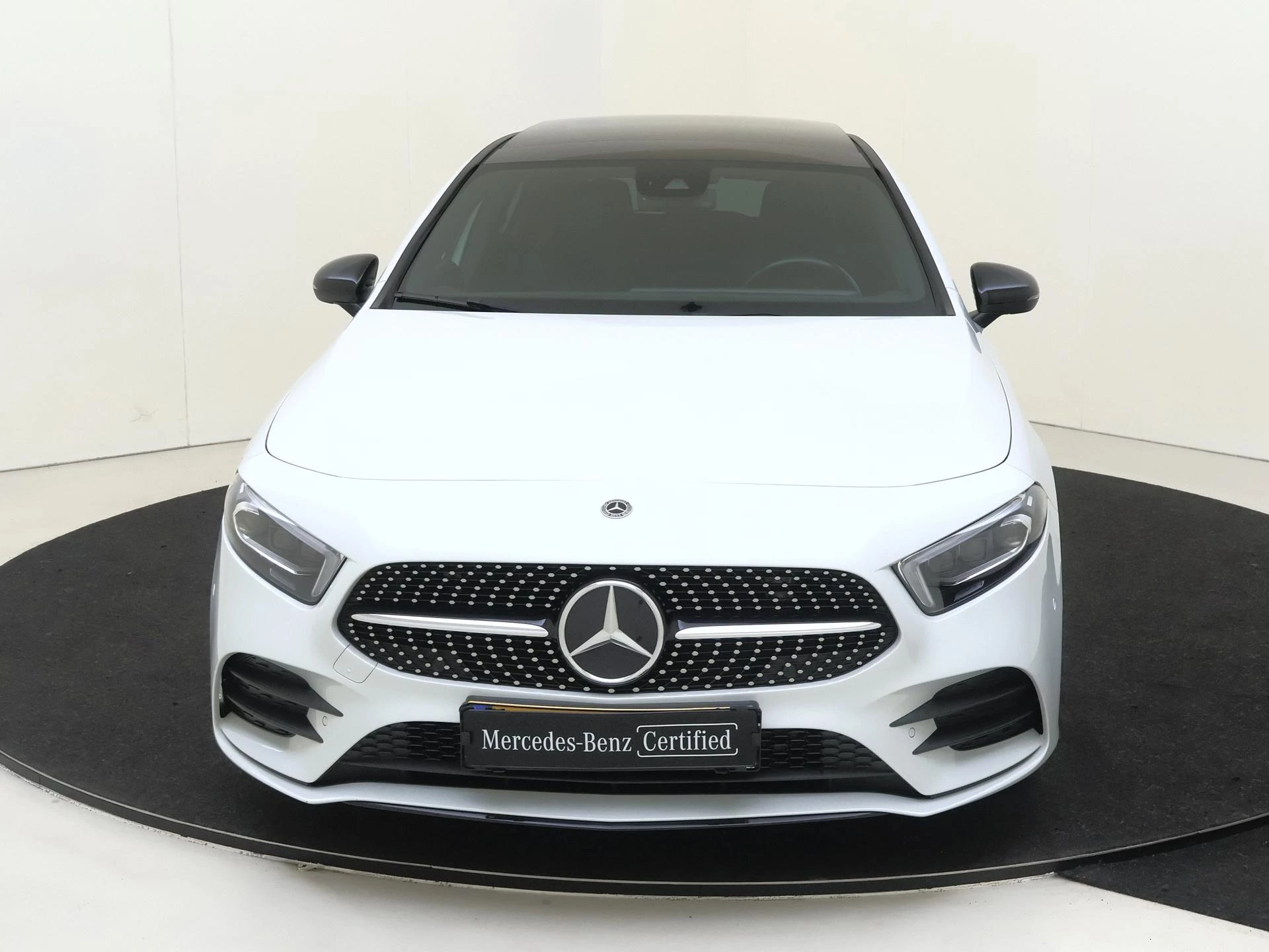 Mercedes-Benz-A-Klasse-image-5