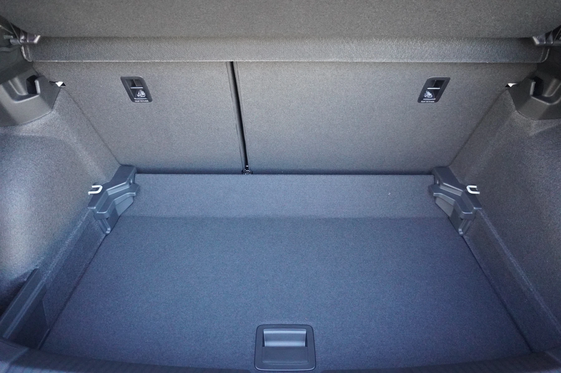 Volkswagen-Polo-image-11