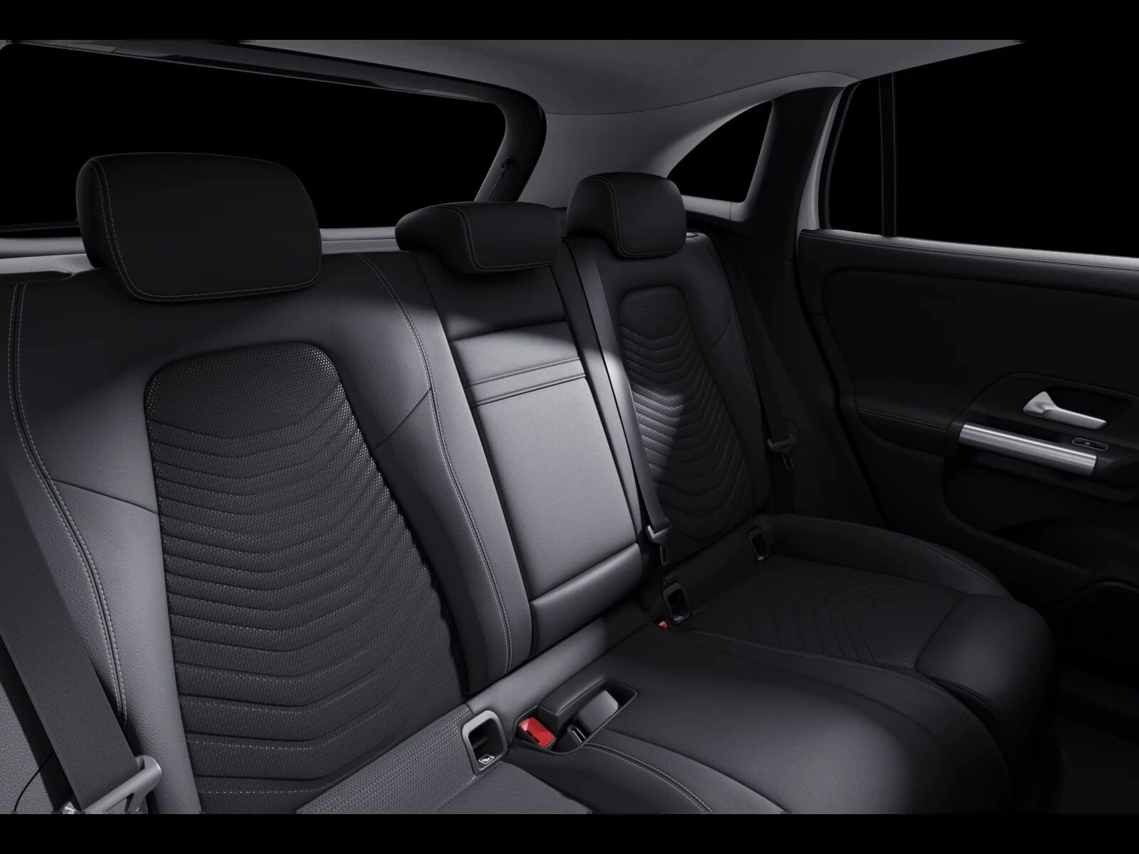 Mercedes-Benz-EQA 250+-image-10