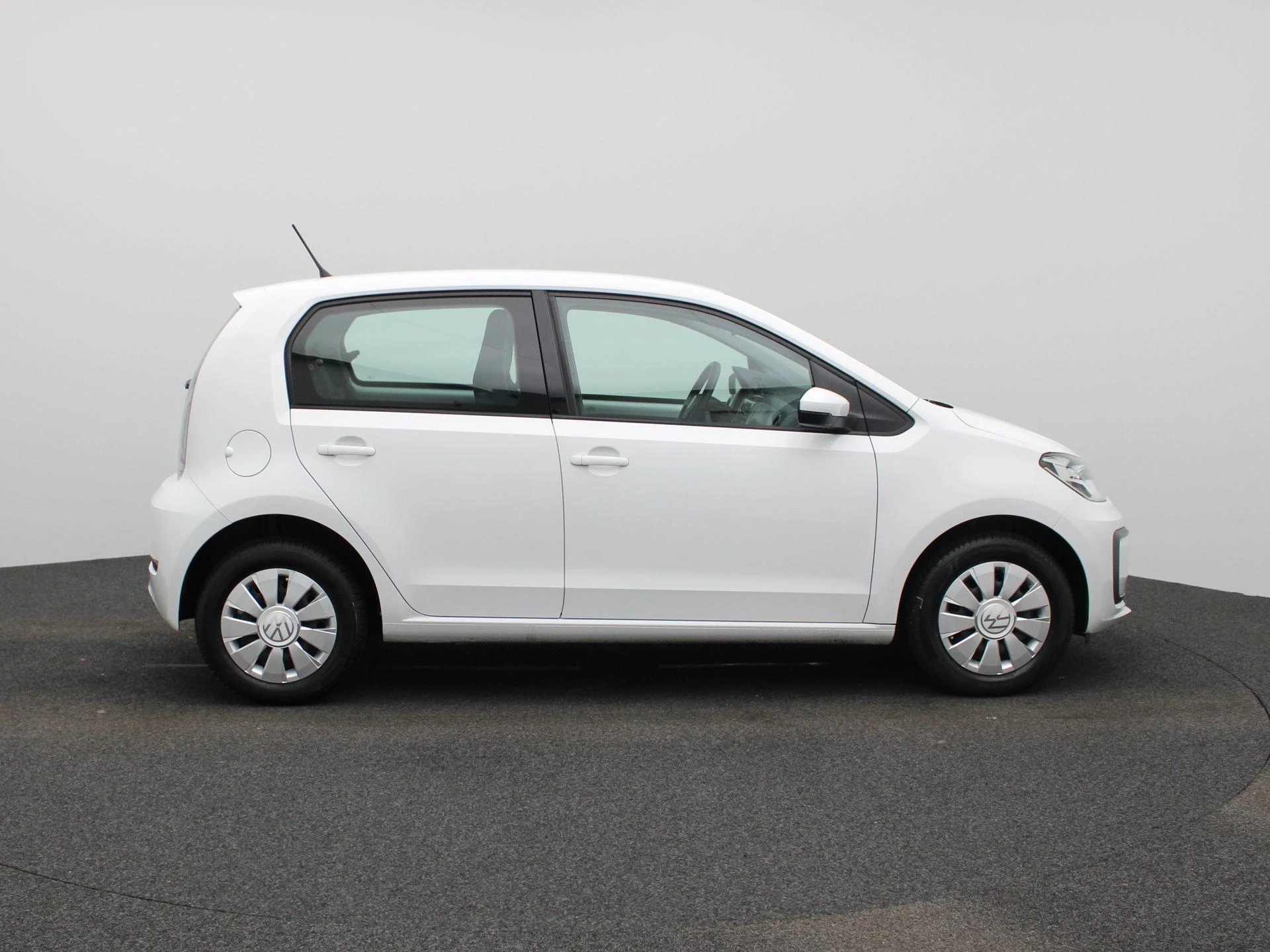 Volkswagen-up!-image-5