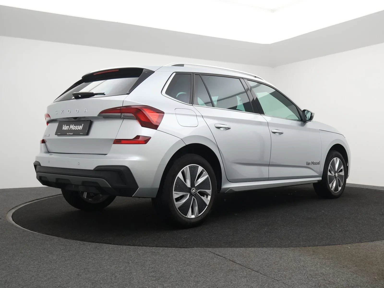 Škoda Kamiq NEW Kamiq Selection 1.0 TSI 85kW (115pk) DSG7 / DEMO