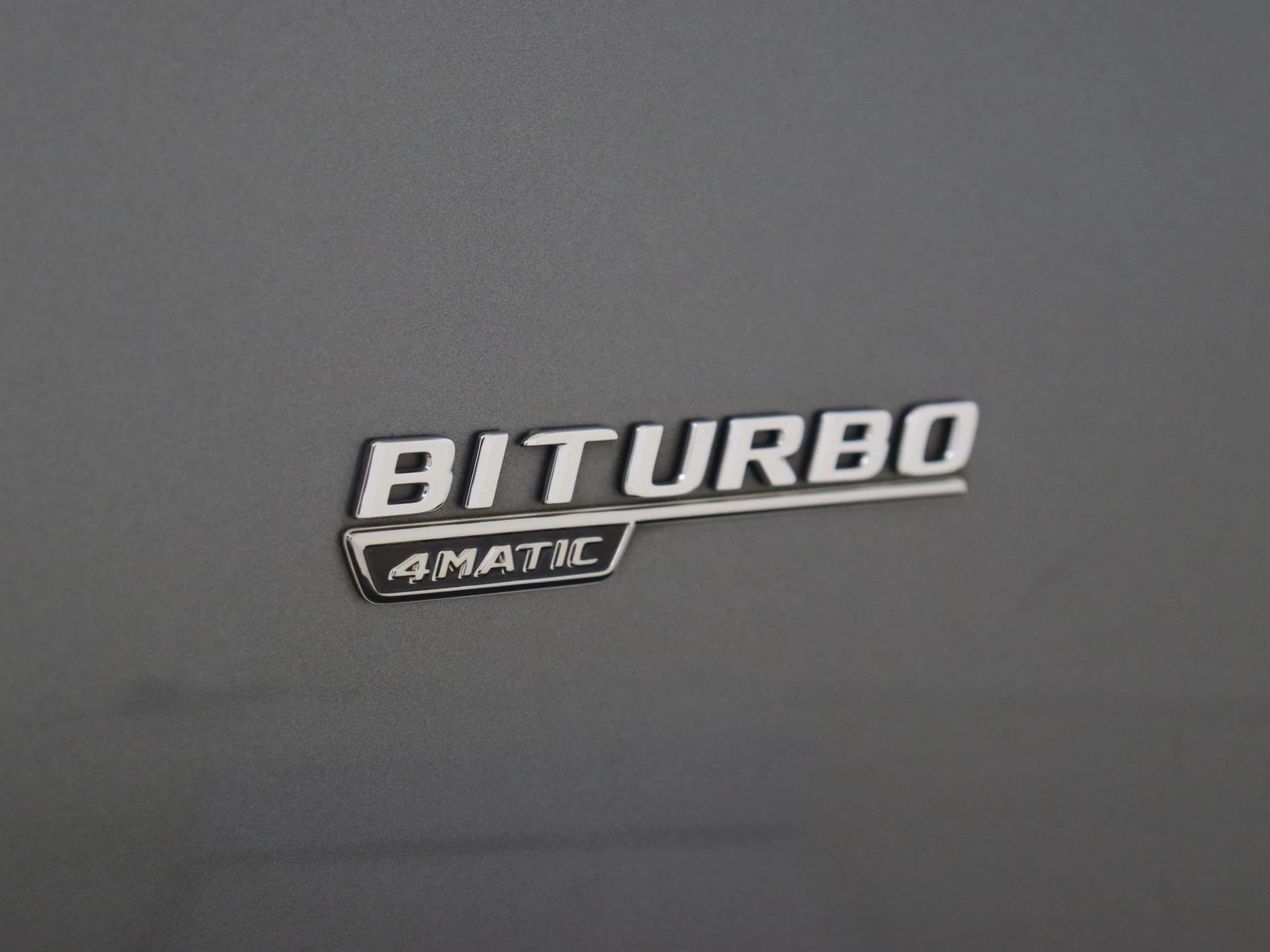 Mercedes-Benz-E-Klasse-image-12