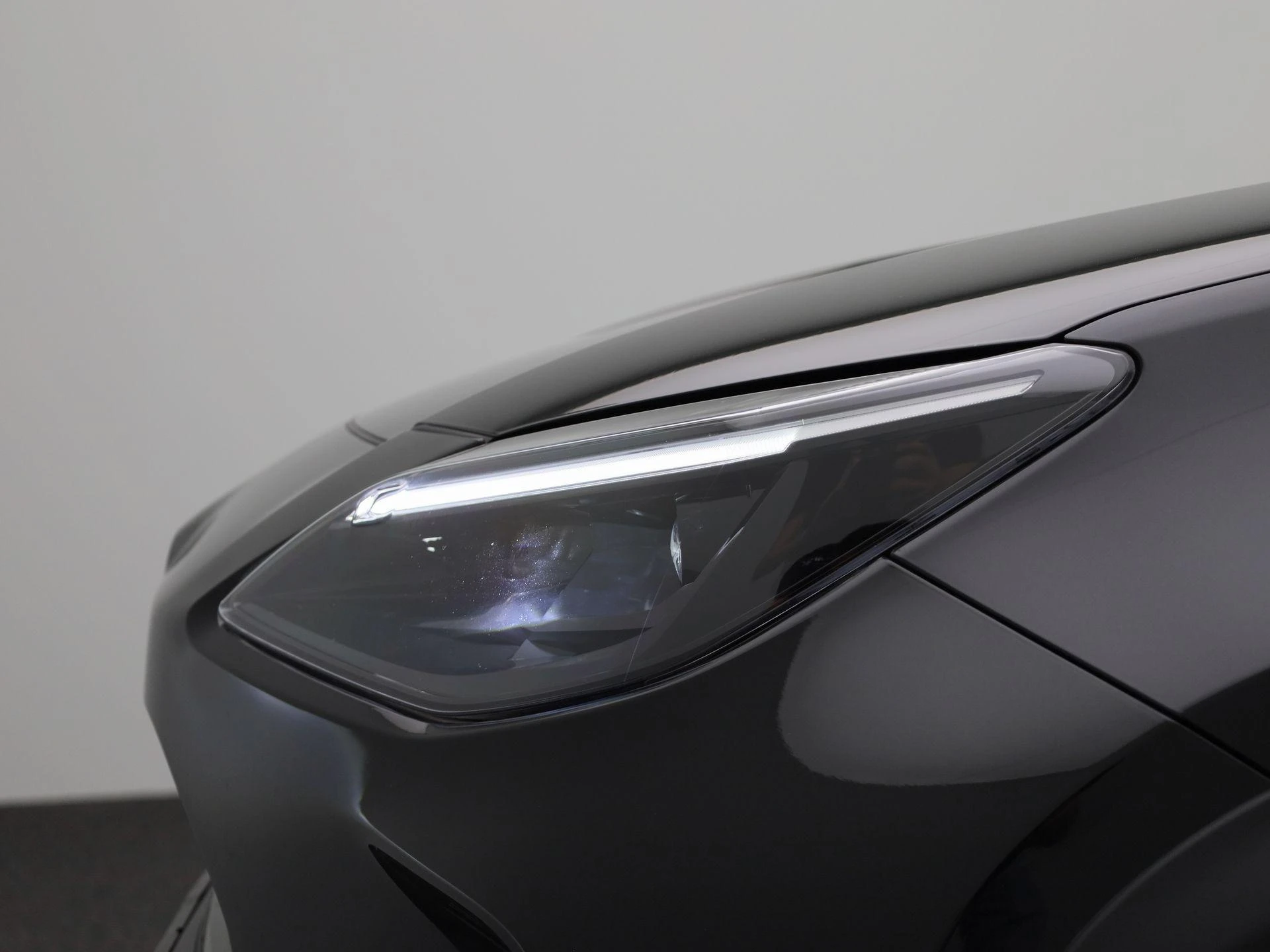 Toyota-Yaris Cross-image-15
