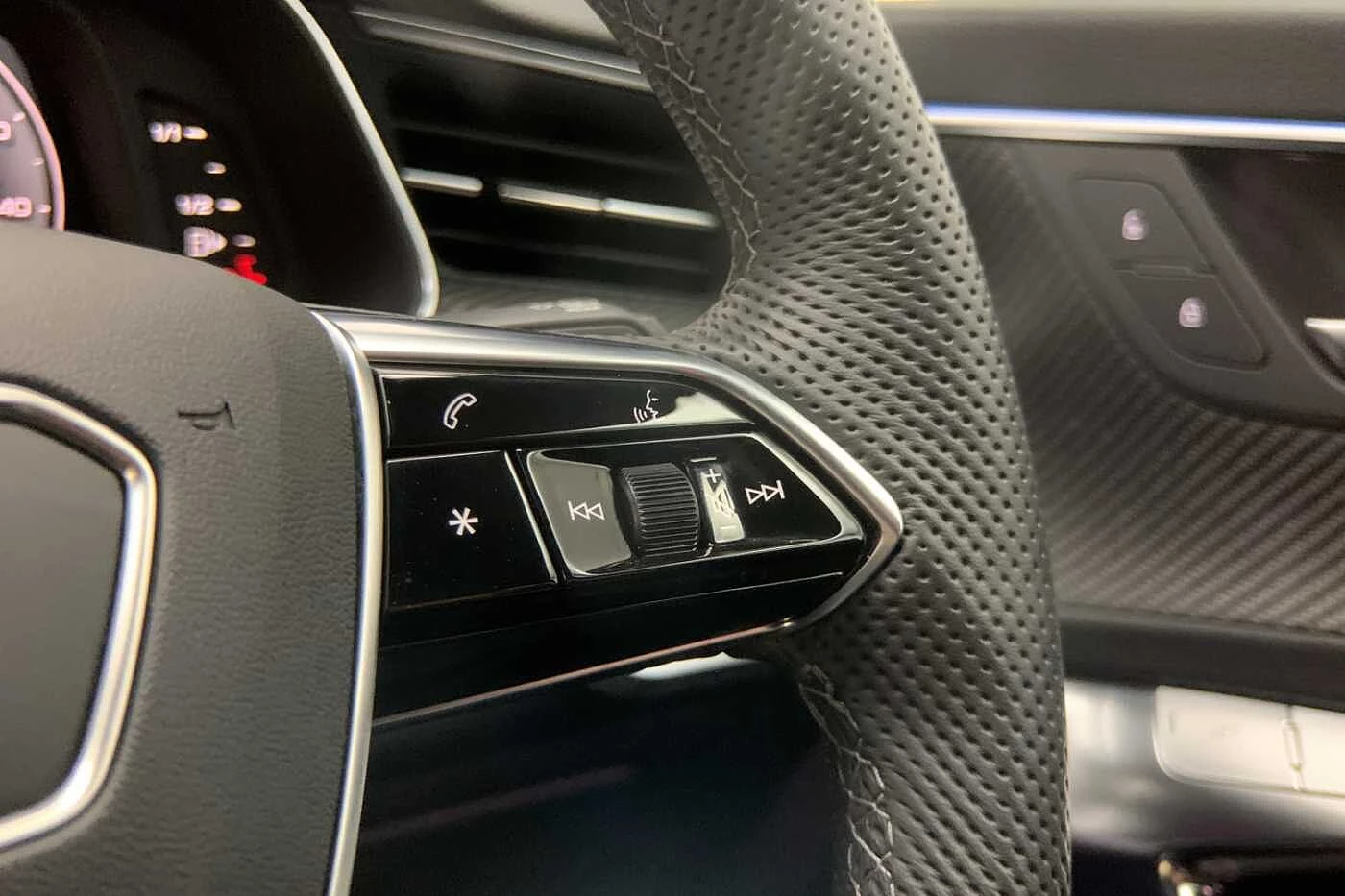 Audi-A6-image-25