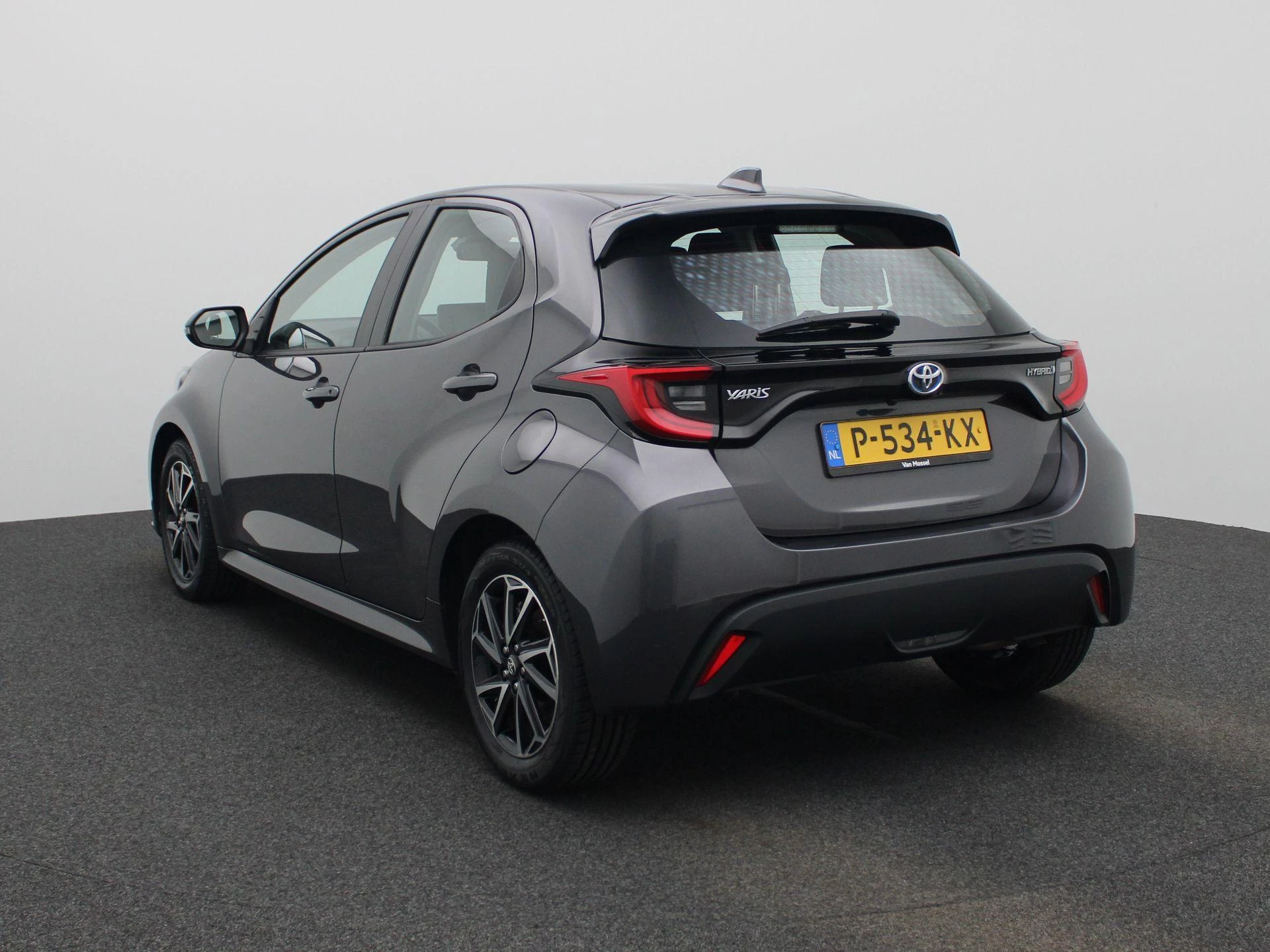 Toyota Yaris 1.5 Hybrid Business Plus