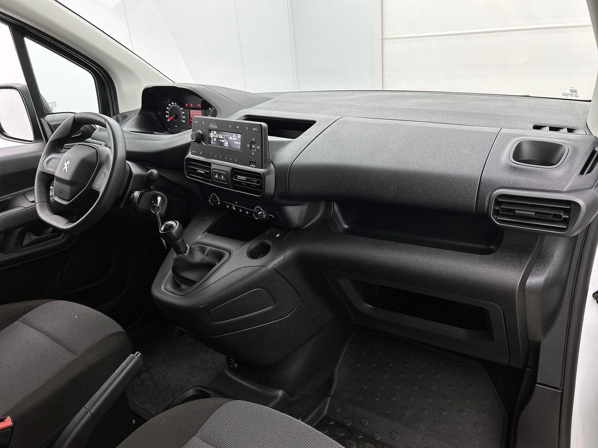 Peugeot-Partner-image-11