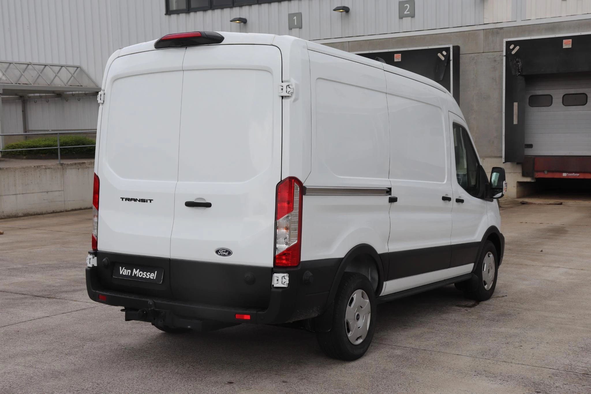 Ford Transit 350M 2.0TD 165pk 121kW A8 Trend