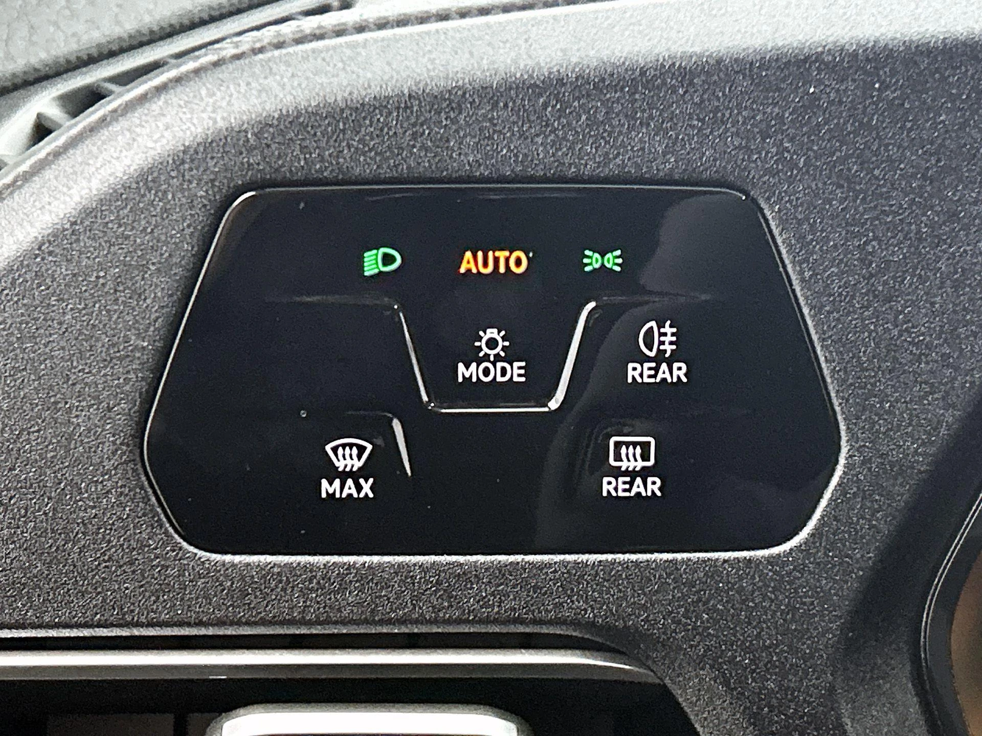 Volkswagen Caddy Kombi Limited Edition 115 PK