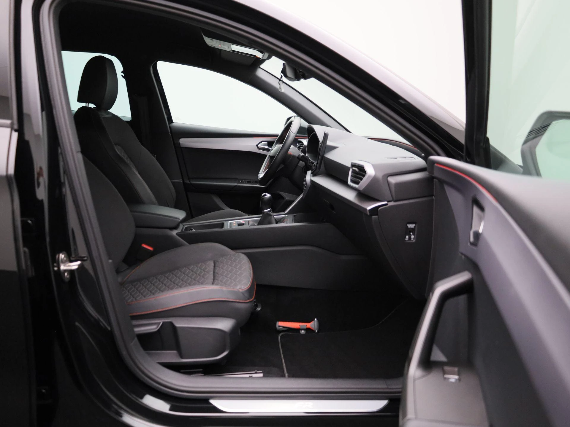 SEAT-Leon-image-33