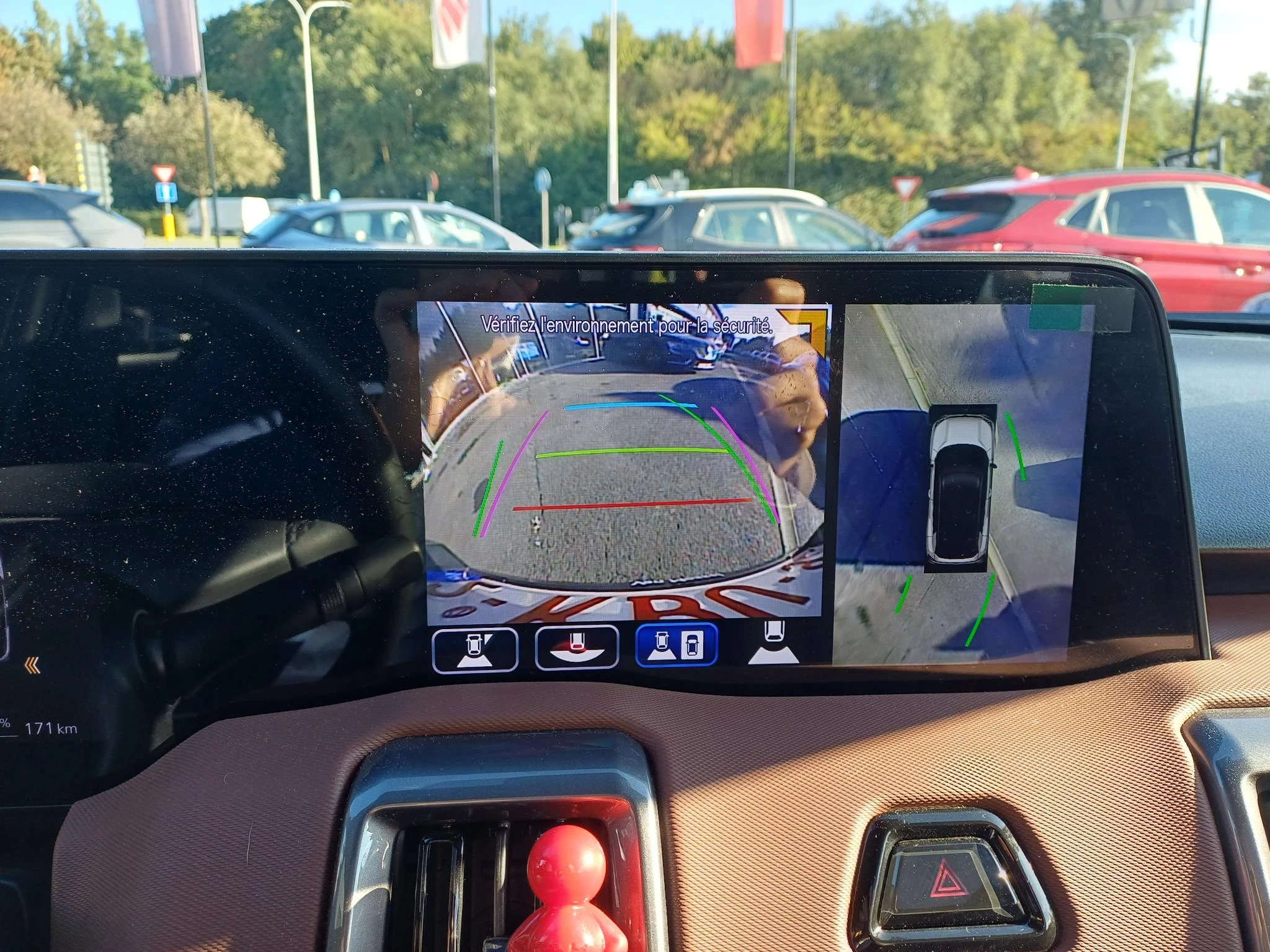 Suzuki-e Vitara-image-13