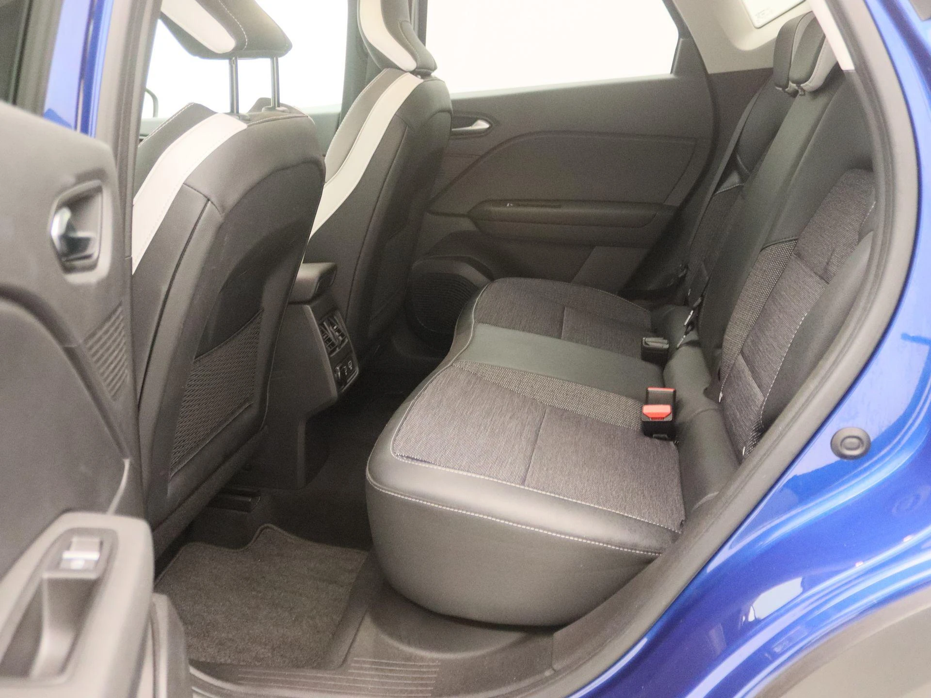 Renault-Captur-image-12