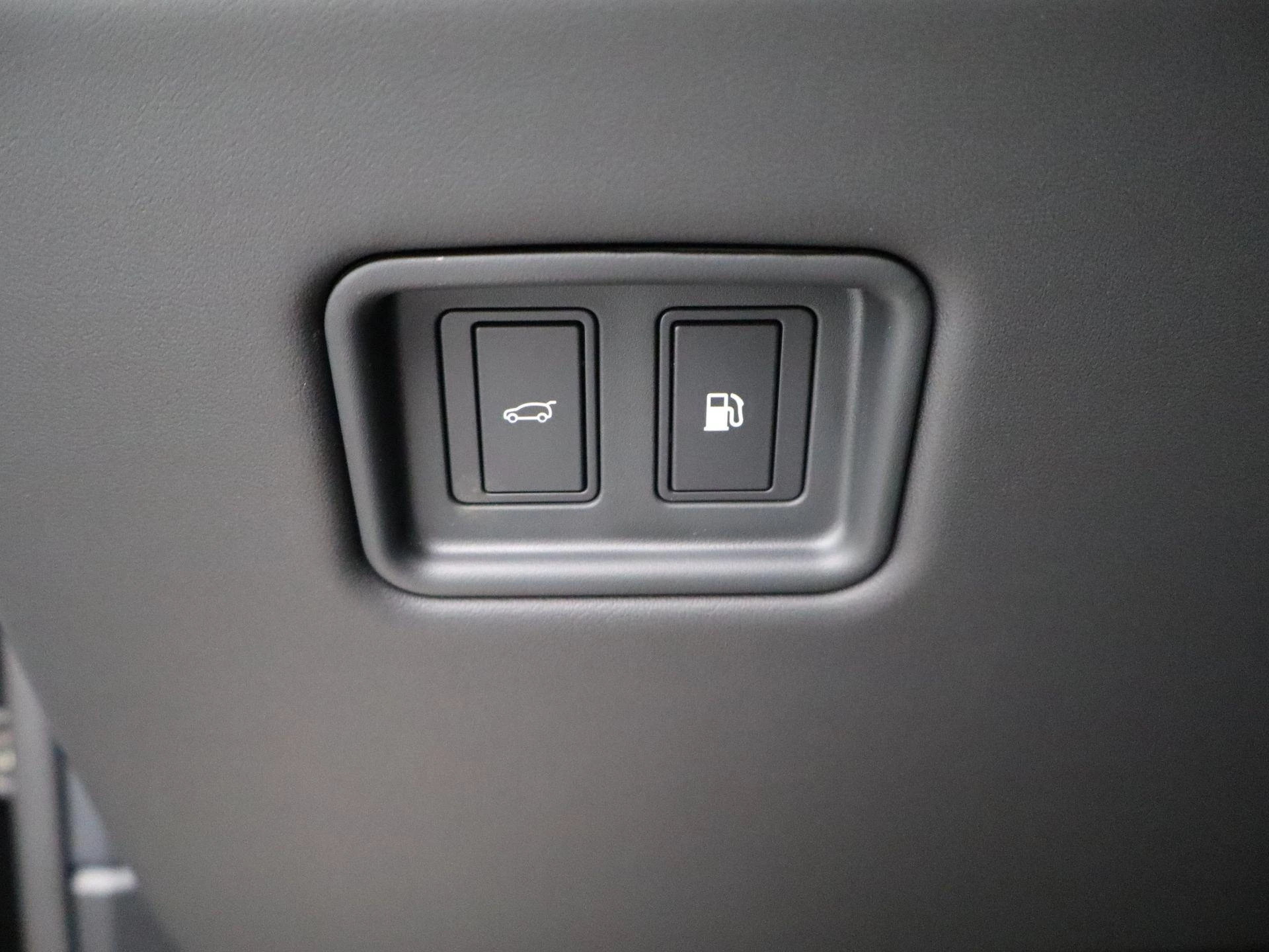 Land Rover-Range Rover Sport-image-26