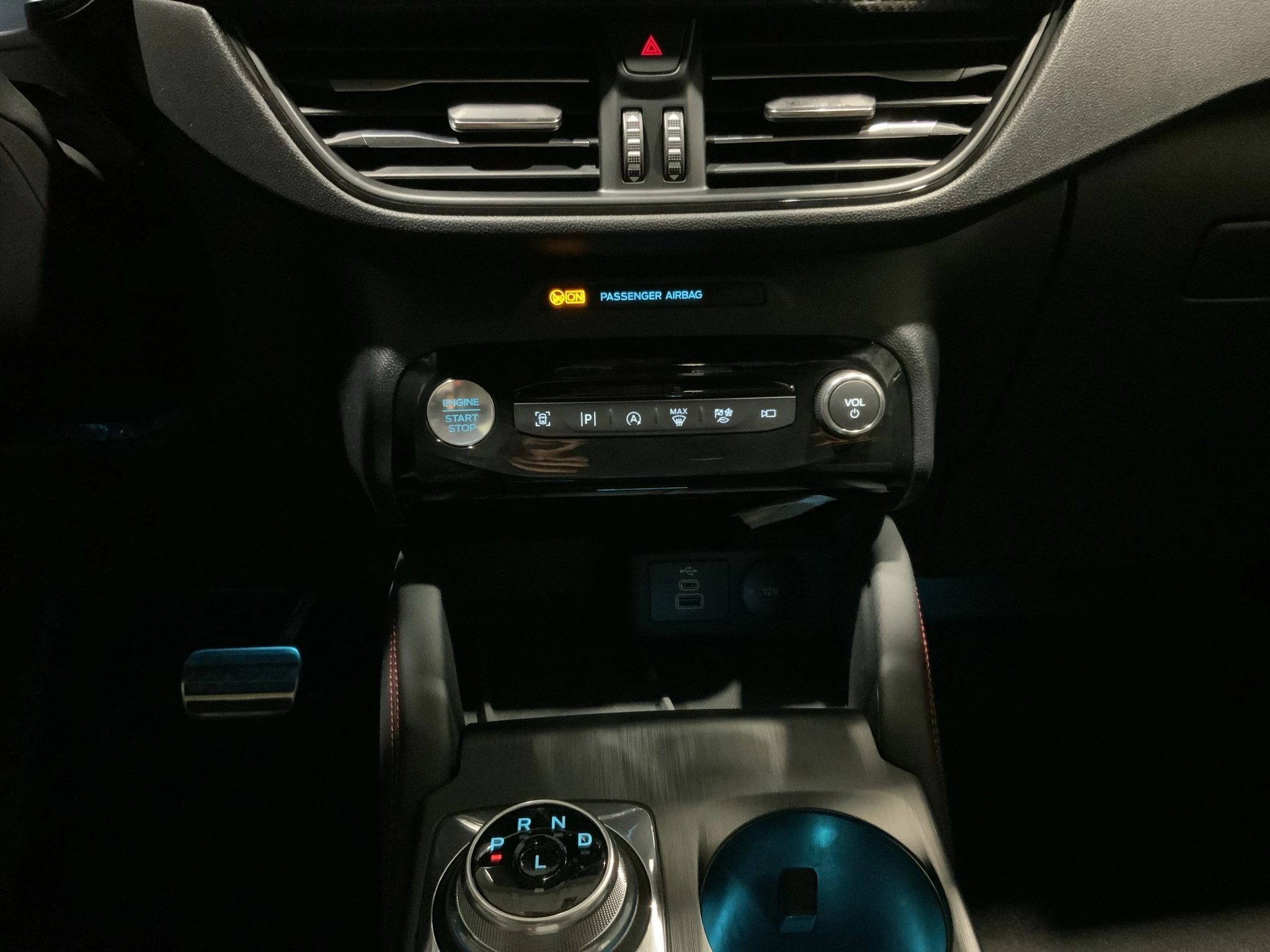 Ford-Kuga-image-13