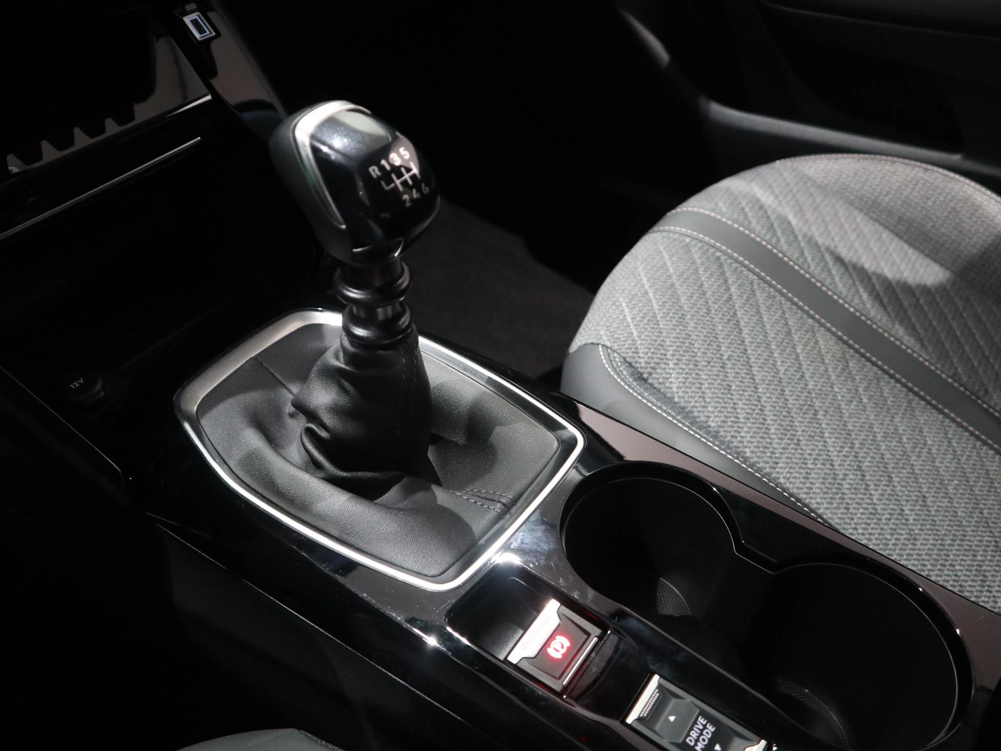 Peugeot 208 100 Allure