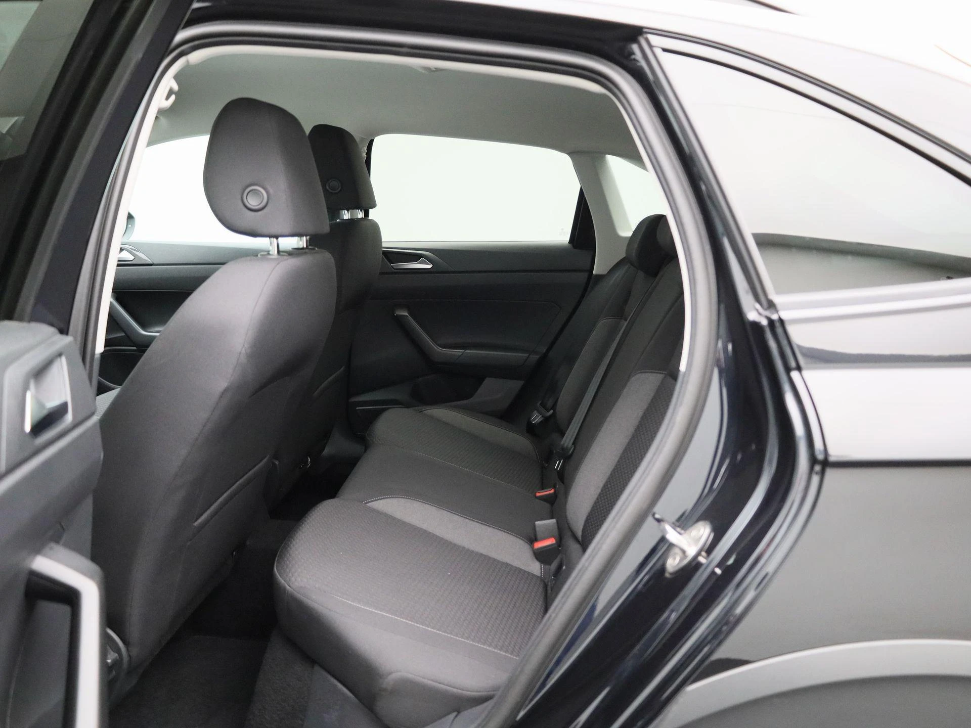 Volkswagen-Taigo-image-11