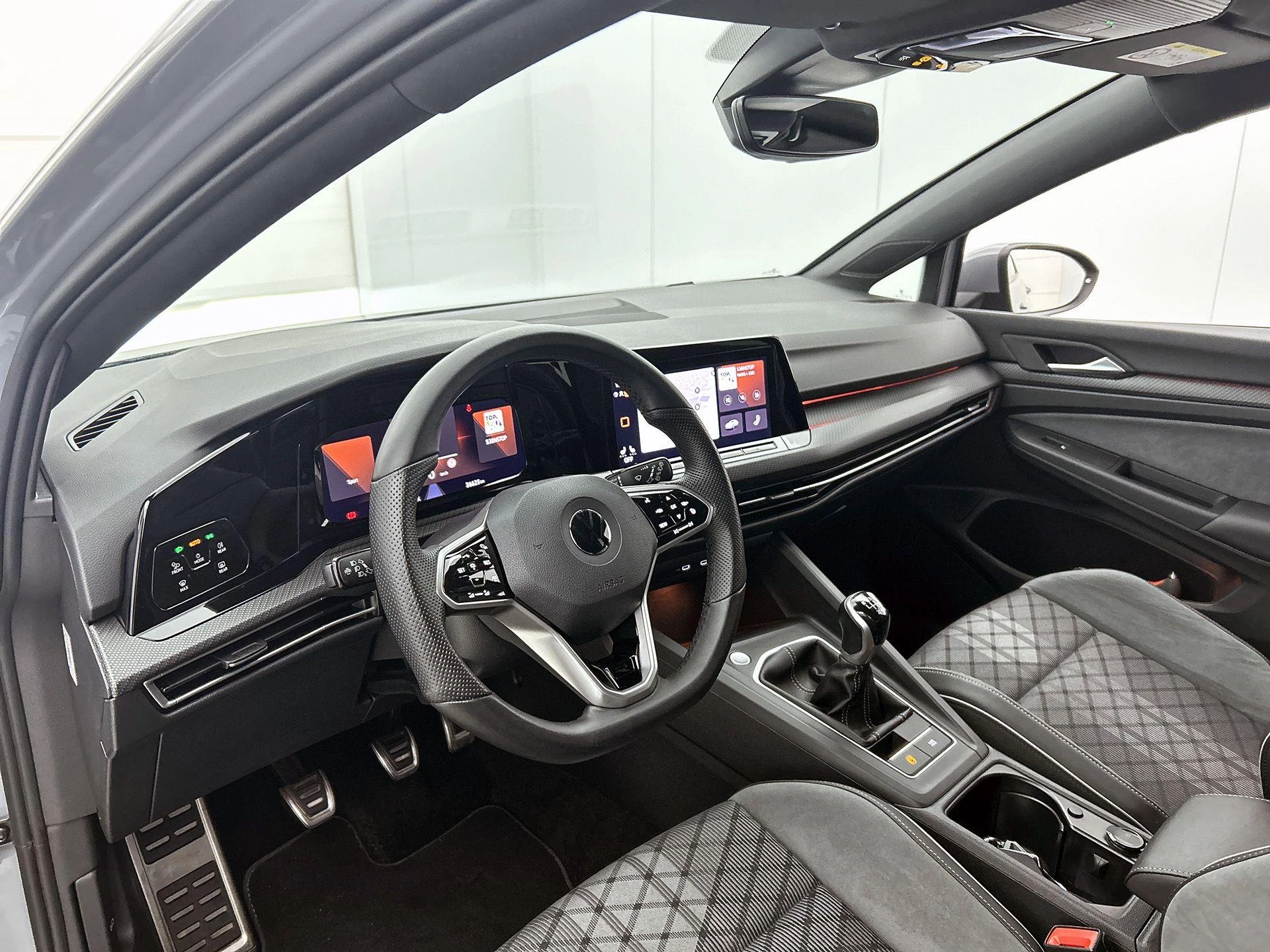 Volkswagen-Golf-image-20