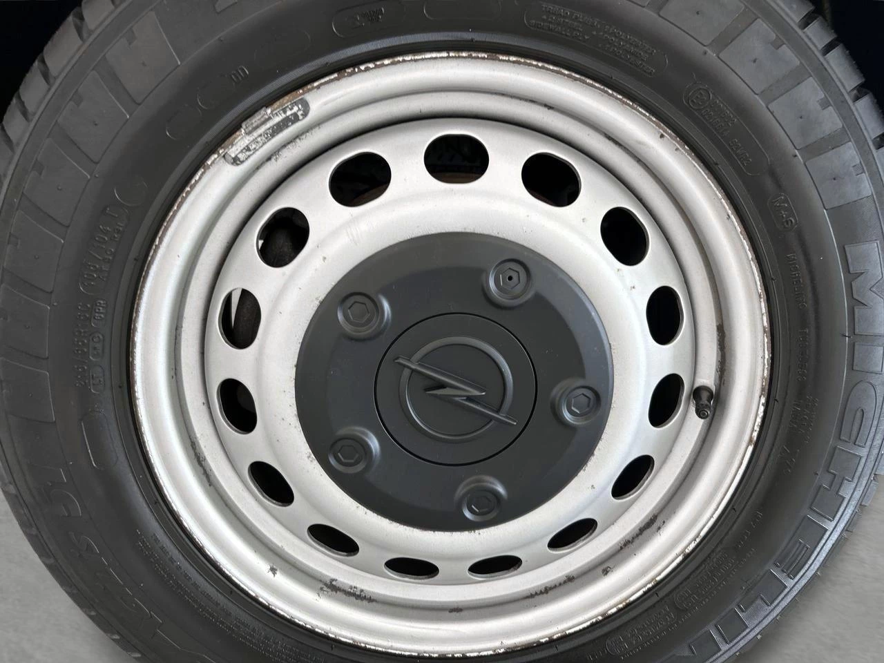 Opel Vivaro 1.5 Turbo 75kW Edition L1H1 26