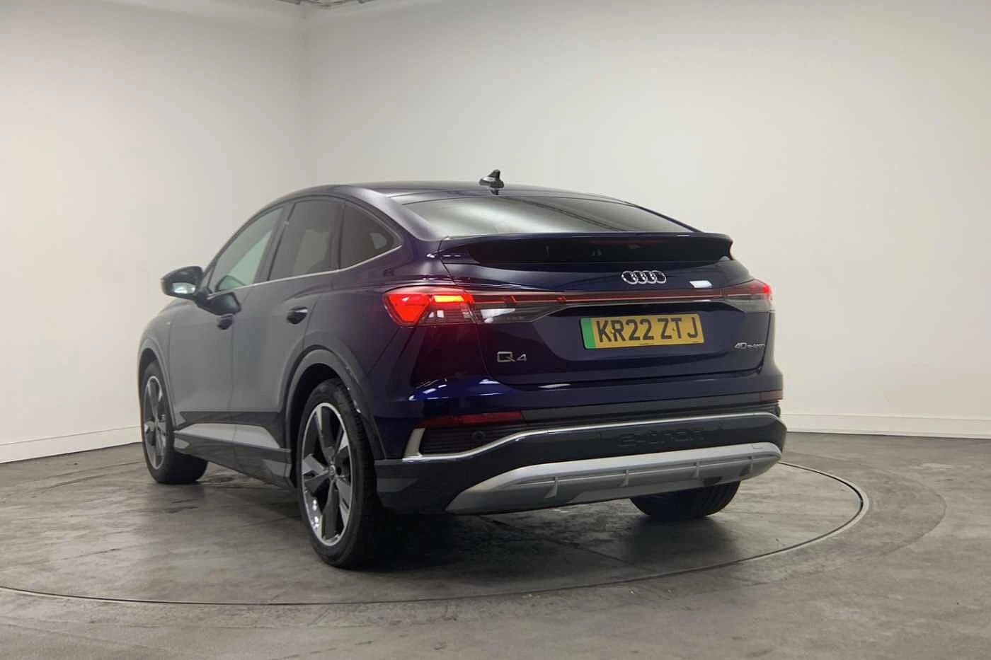 Audi-Q4 Sportback e-tron-image-2