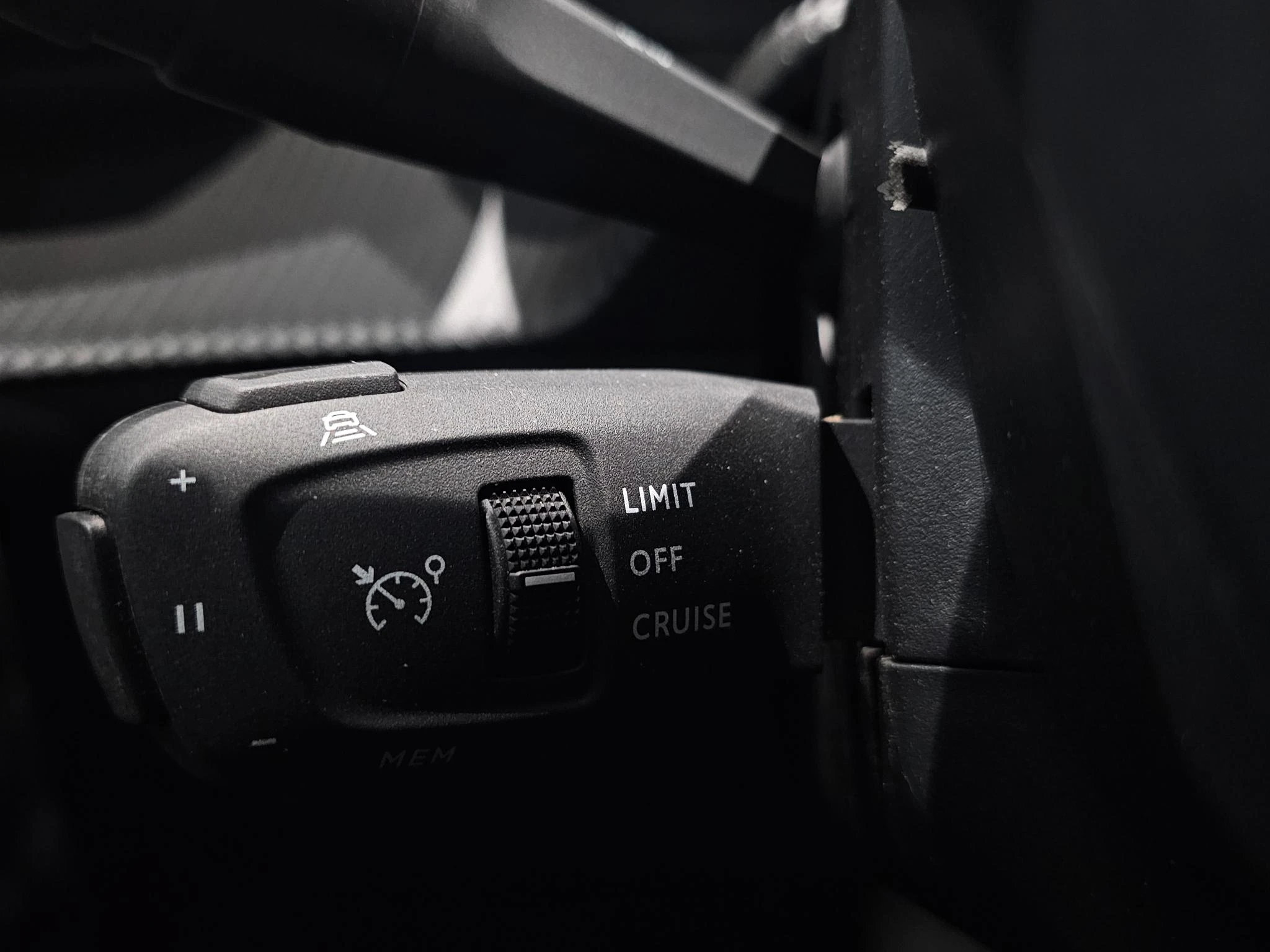 Peugeot-2008-image-19