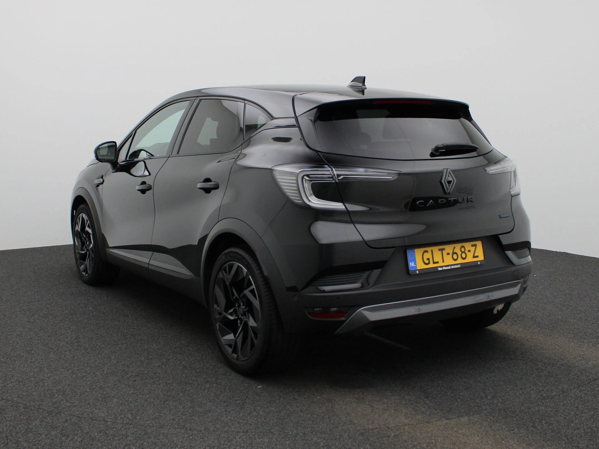 Renault-Captur-image-1