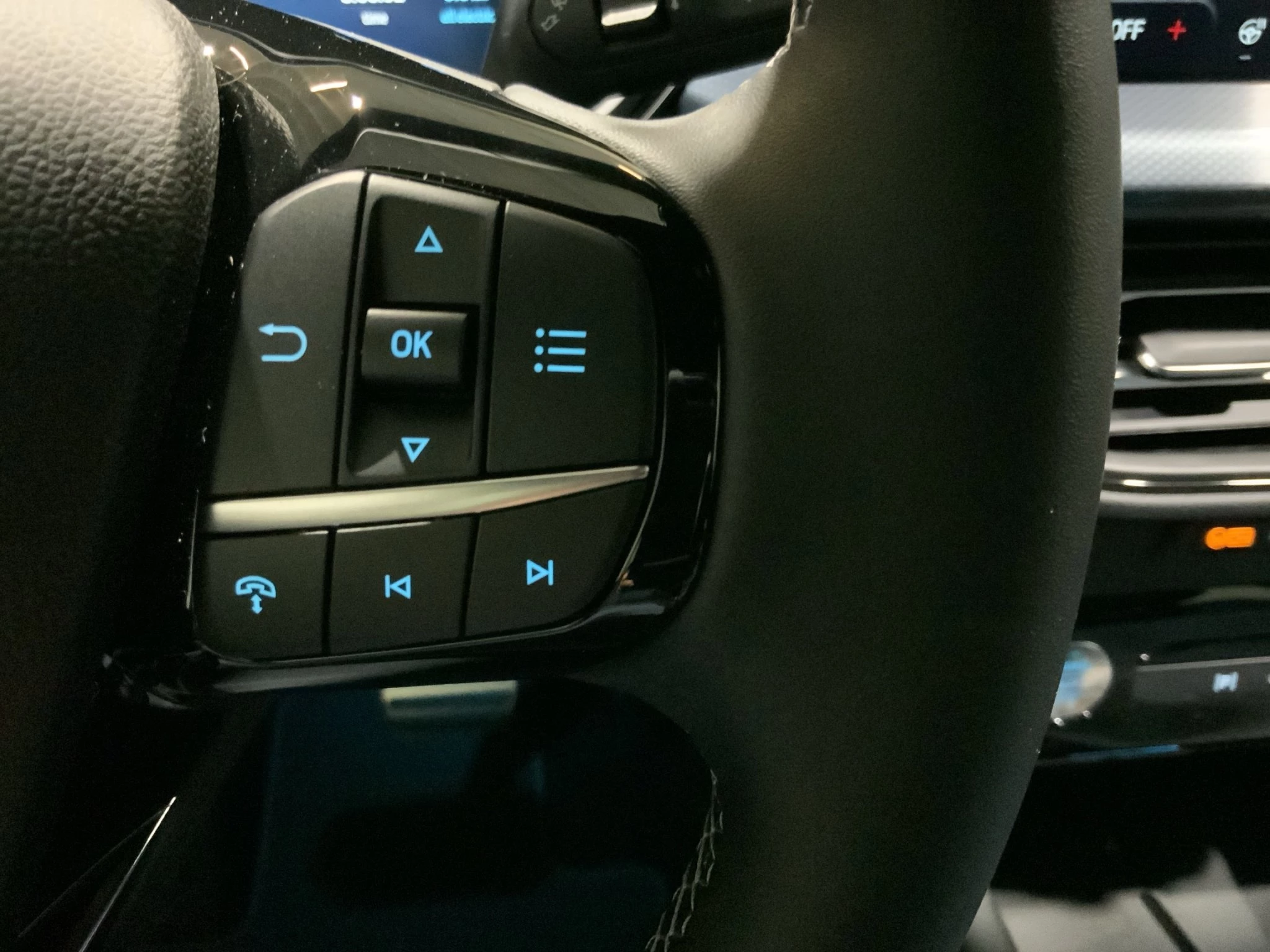 Ford Kuga BlueCruise Edition 2.5 Duratec Plug-in-Hybrid BlueCruis CVT Sports Utility Vehicle. 178 kW. 5-t