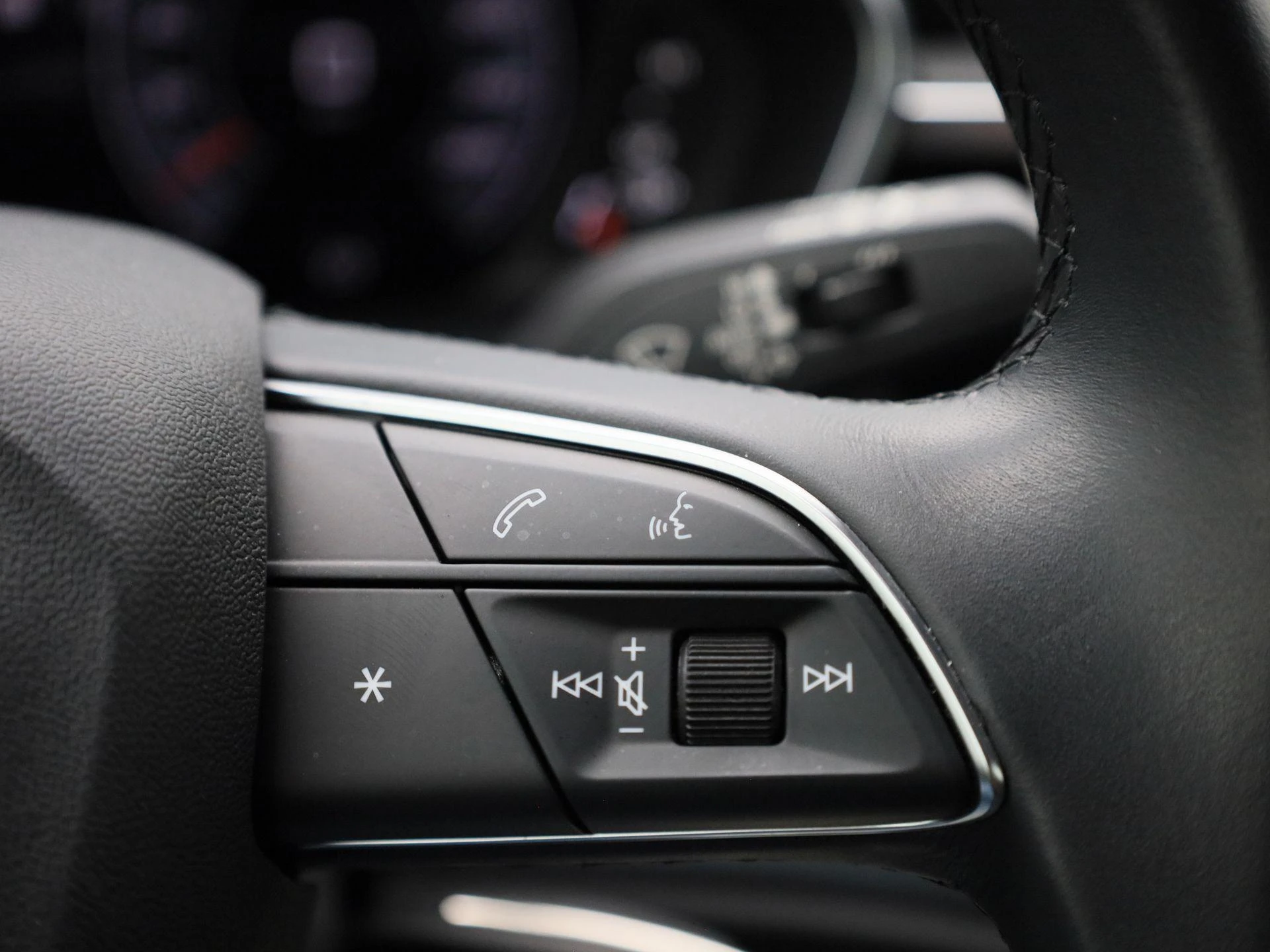 Audi-Q3-image-25