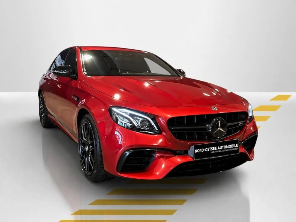 Mercedes-AMG-E-Klasse 63 S AMG-image-16