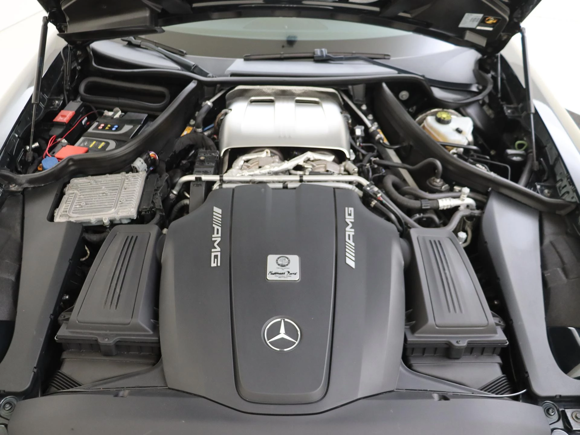 Mercedes-AMG-GT-image-6