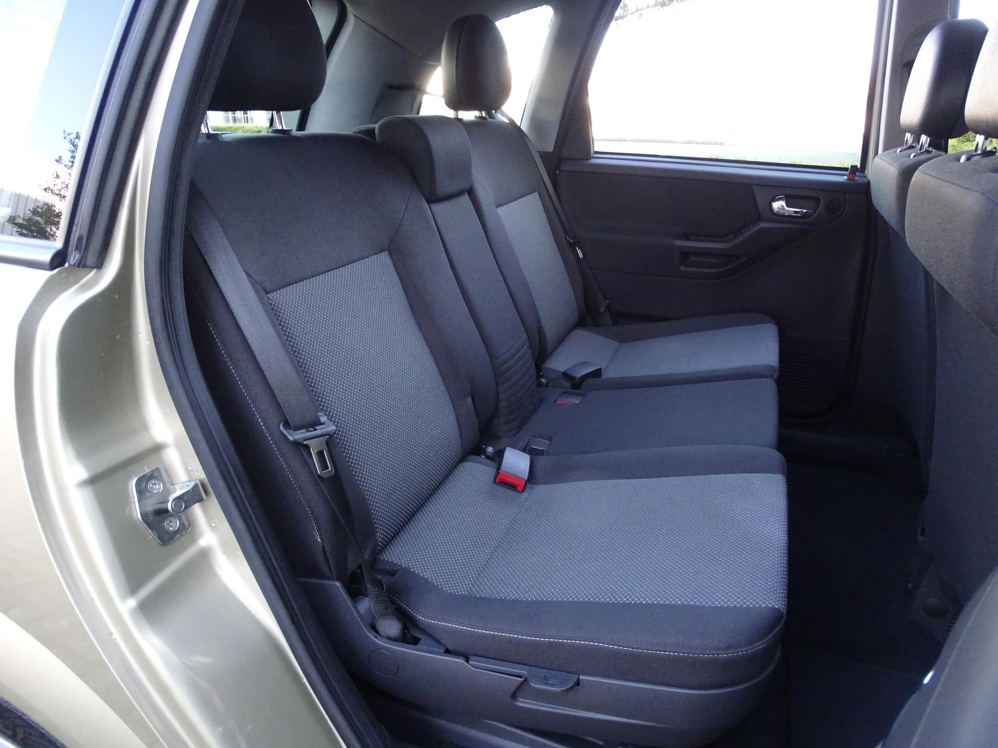 Opel-Meriva-image-15