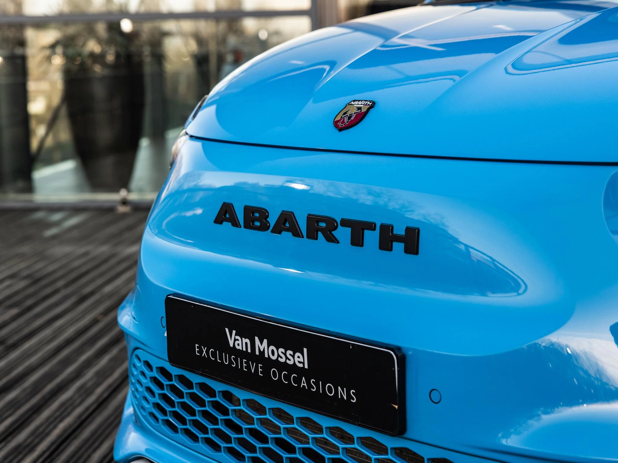 Abarth-500e-image-8