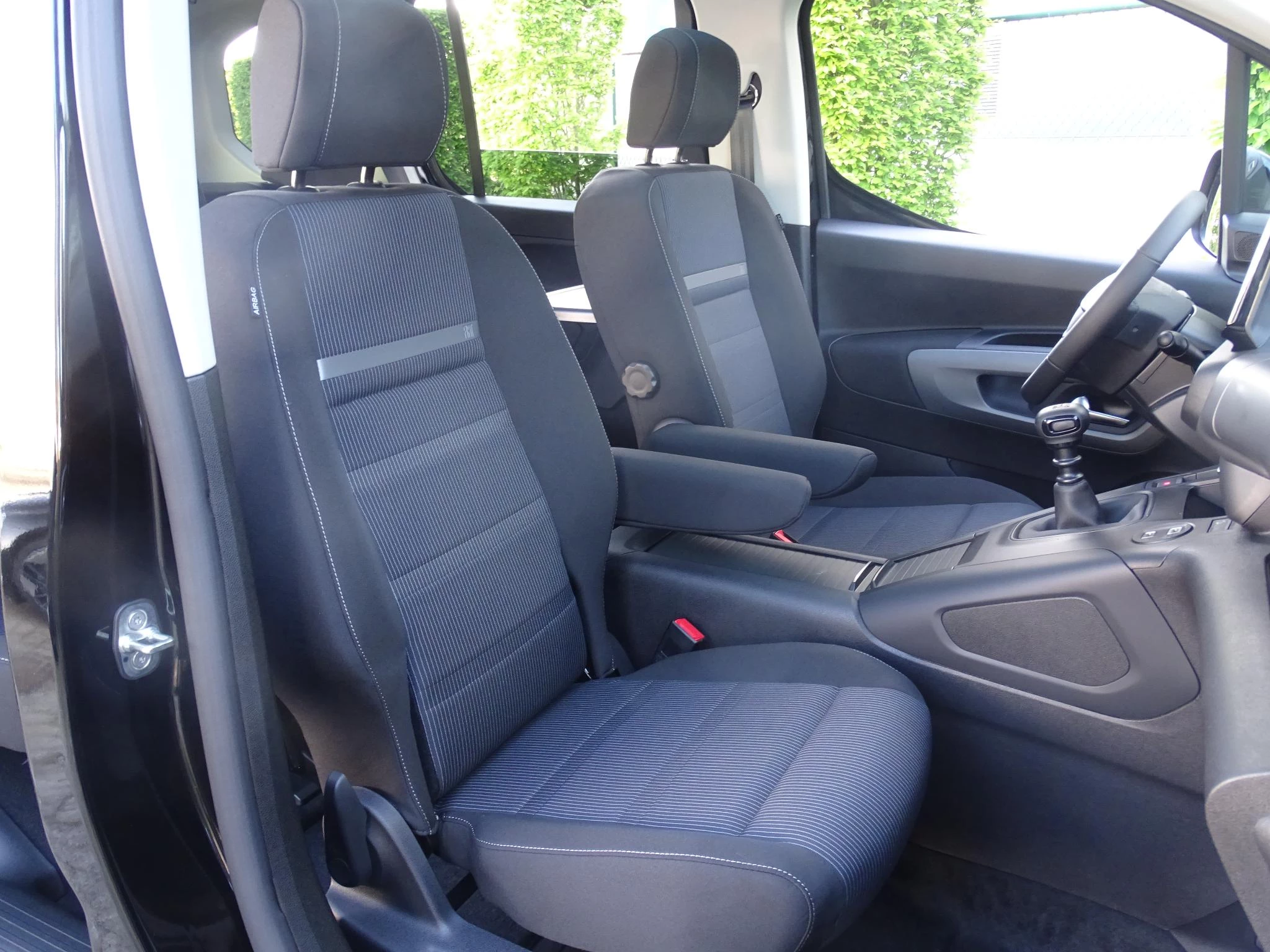 Fiat Qubo L 1.2T +gps+camera+park pilot +magic top