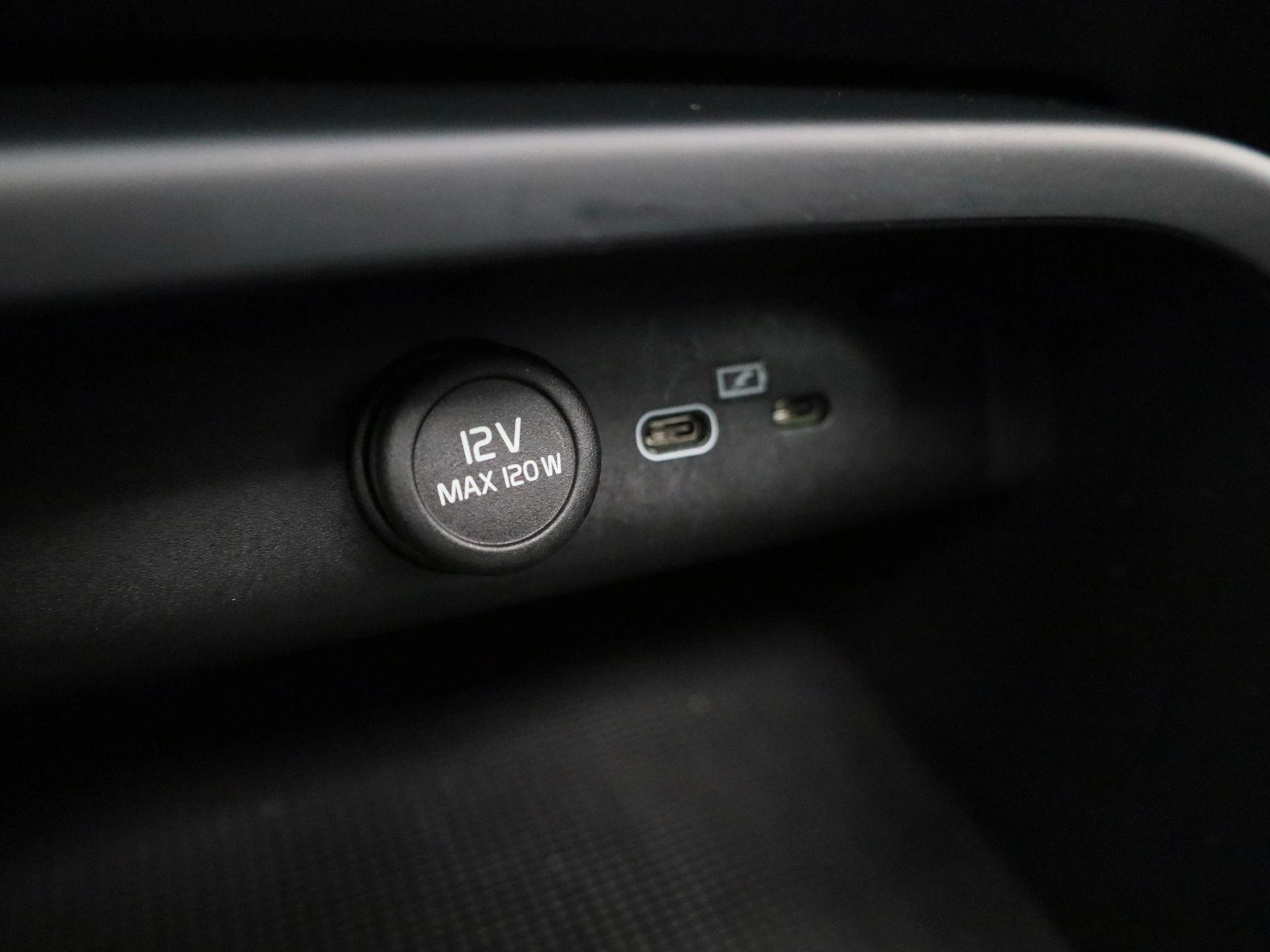 Volvo-XC40-image-34