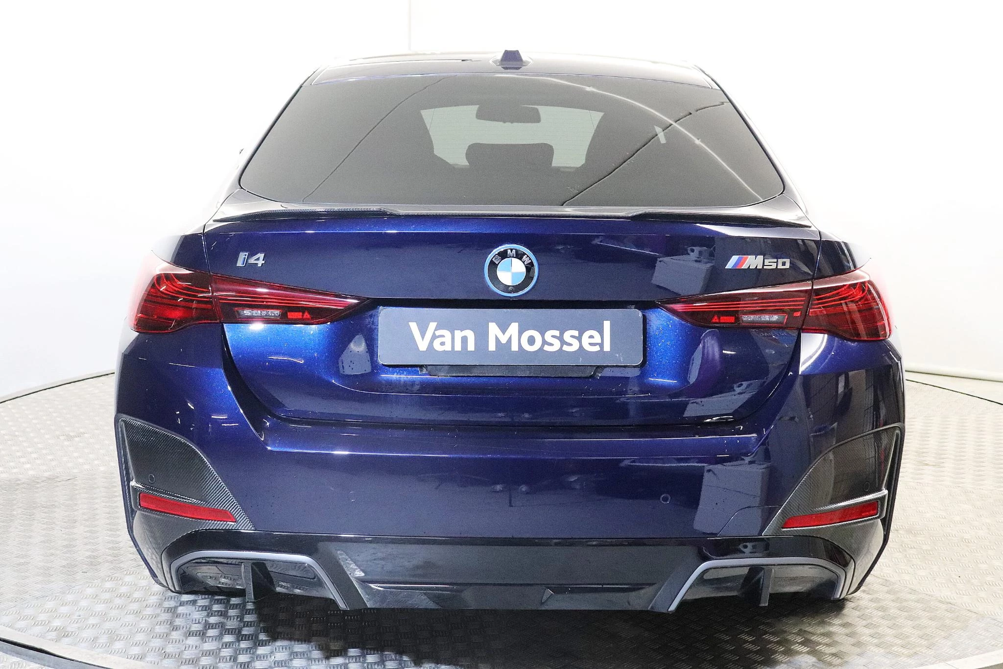 BMW i4 M50