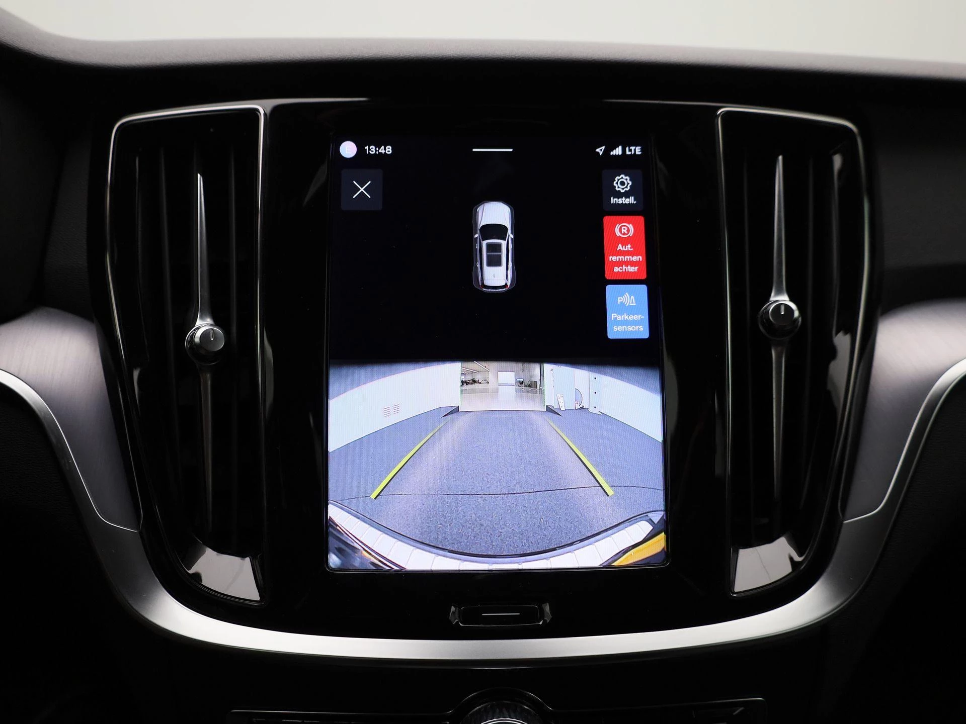 Volvo-V60-image-28