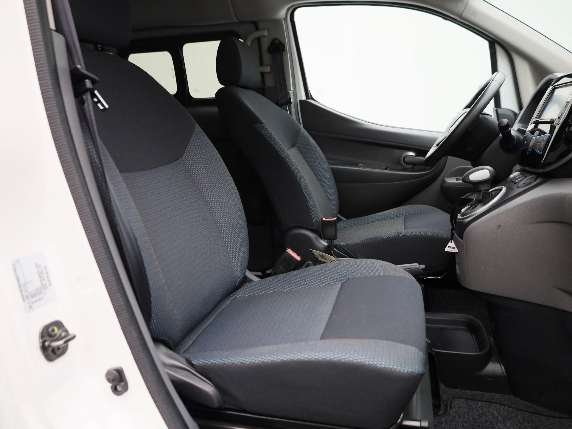 Nissan-e-NV200-image-35