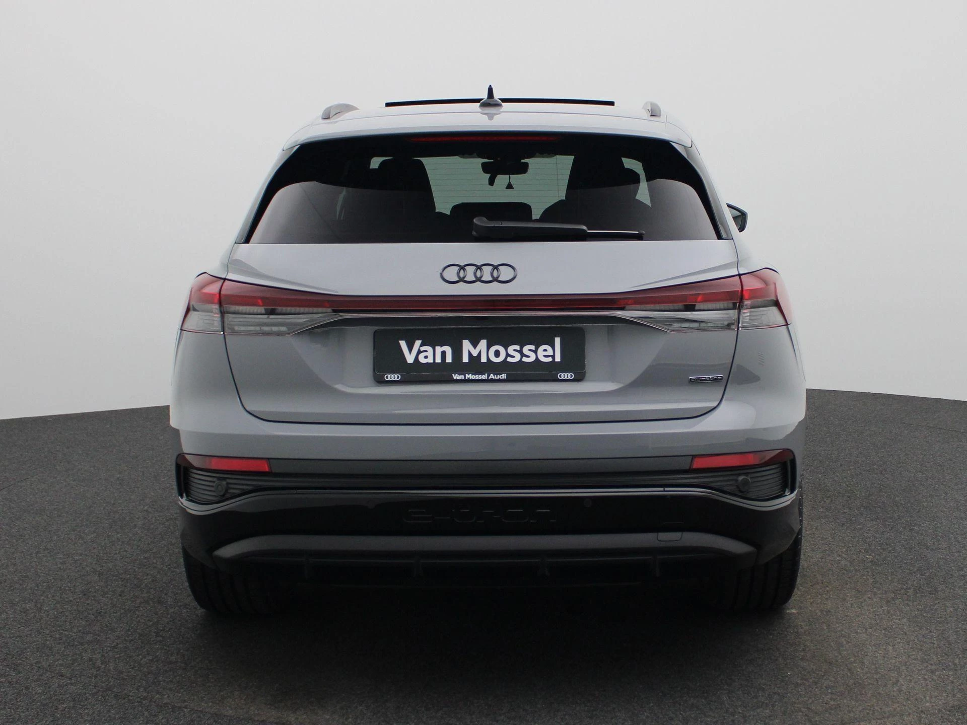Audi-Q4 e-tron-image-4